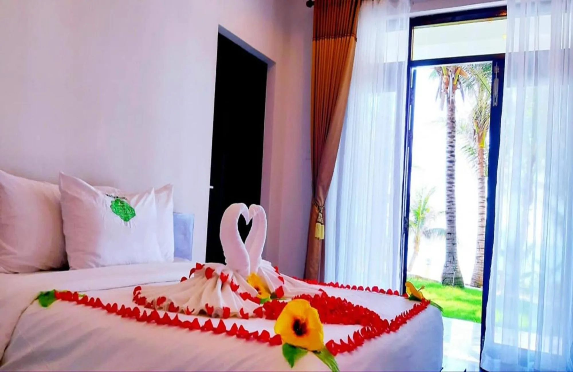 Bedroom, Bed in Saigon Emerald Beach Resort