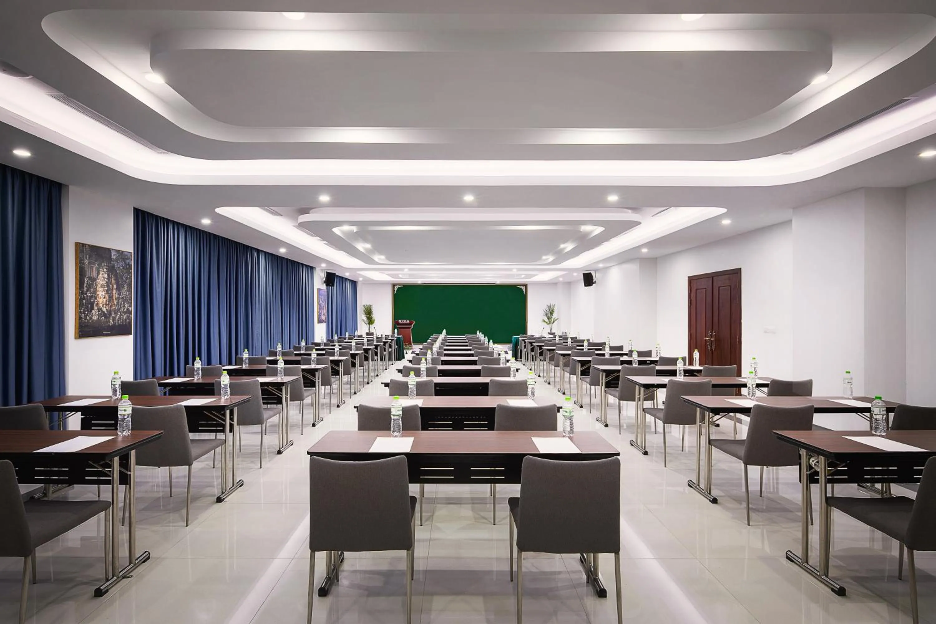 Meeting/conference room in RIVA Hotel SHV
