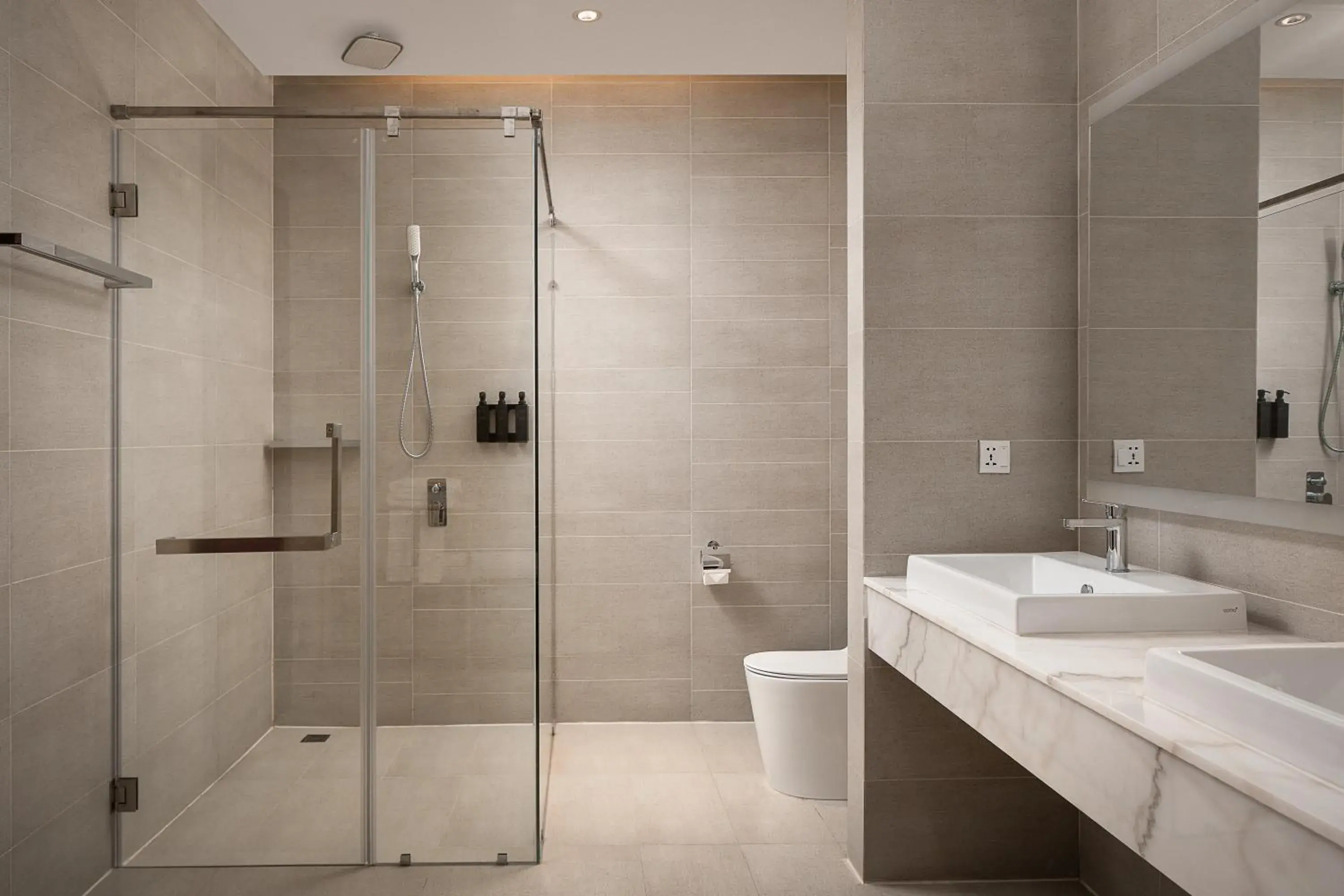 Deluxe Twin Room in RIVA Hotel SHV Deluxe Twin Room in RIVA Hotel SHV