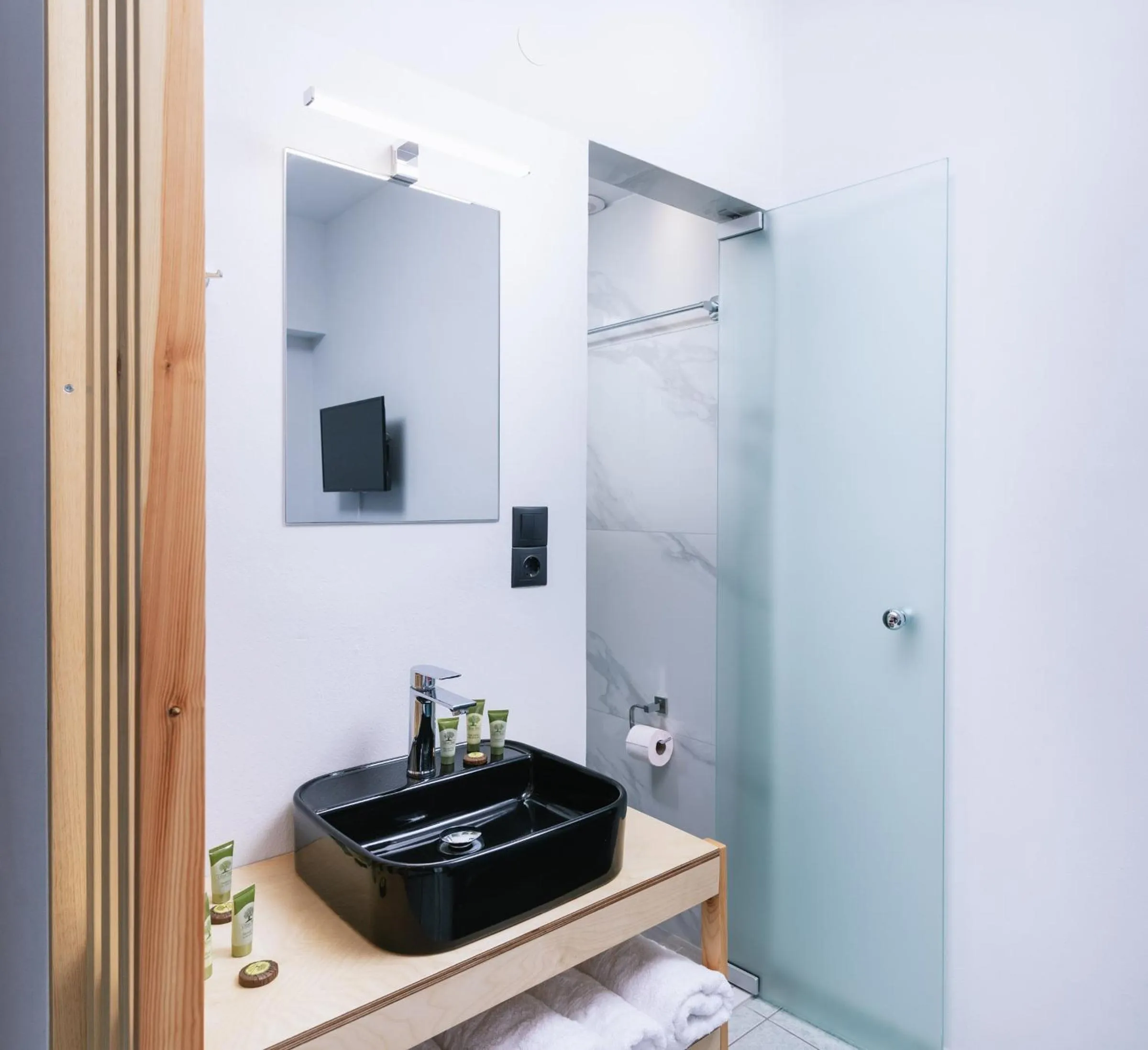 Bathroom in Alcyone Studios and Apartments