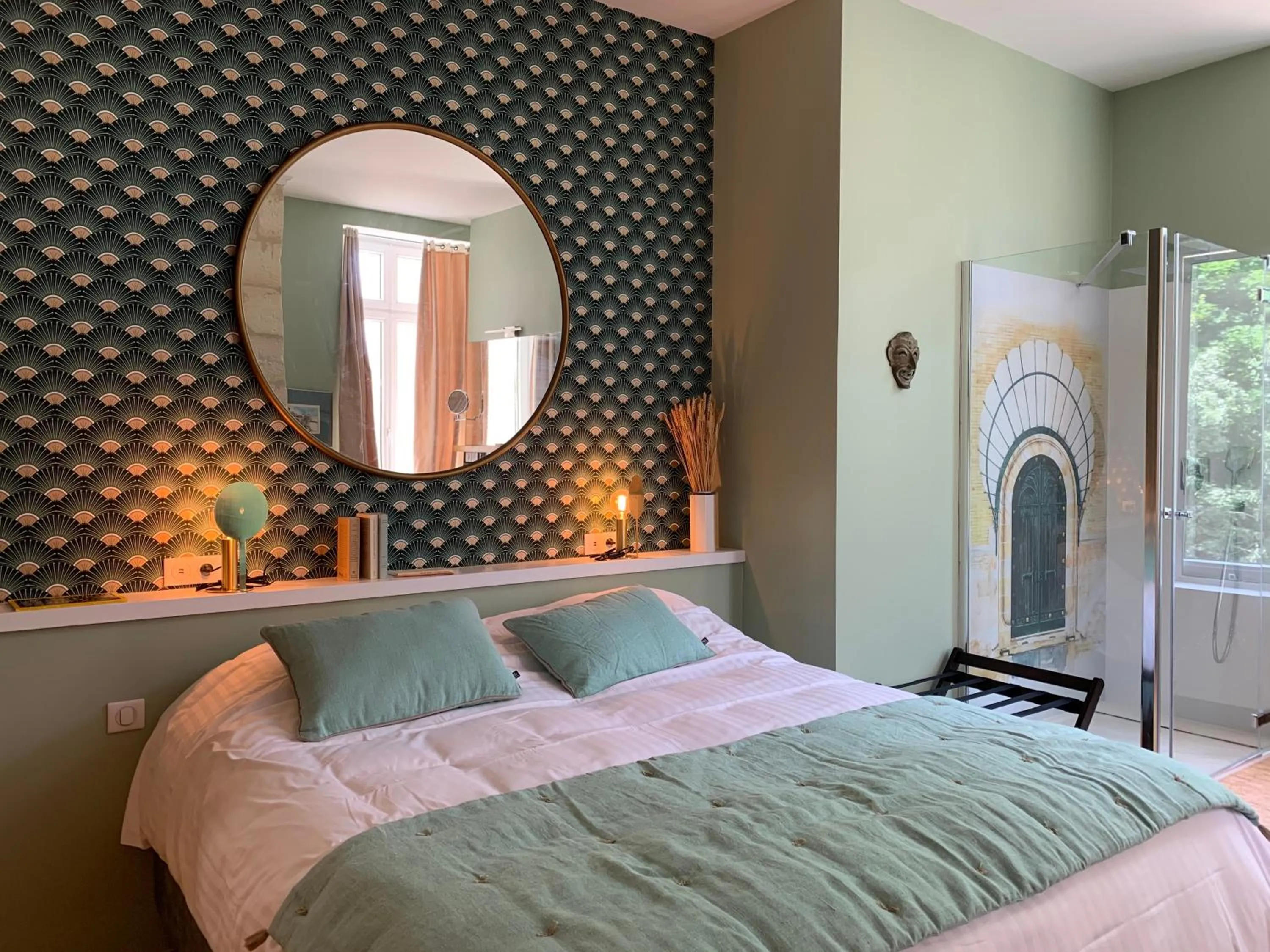 Photo of the whole room, Bed in Château Fleur D'Aya