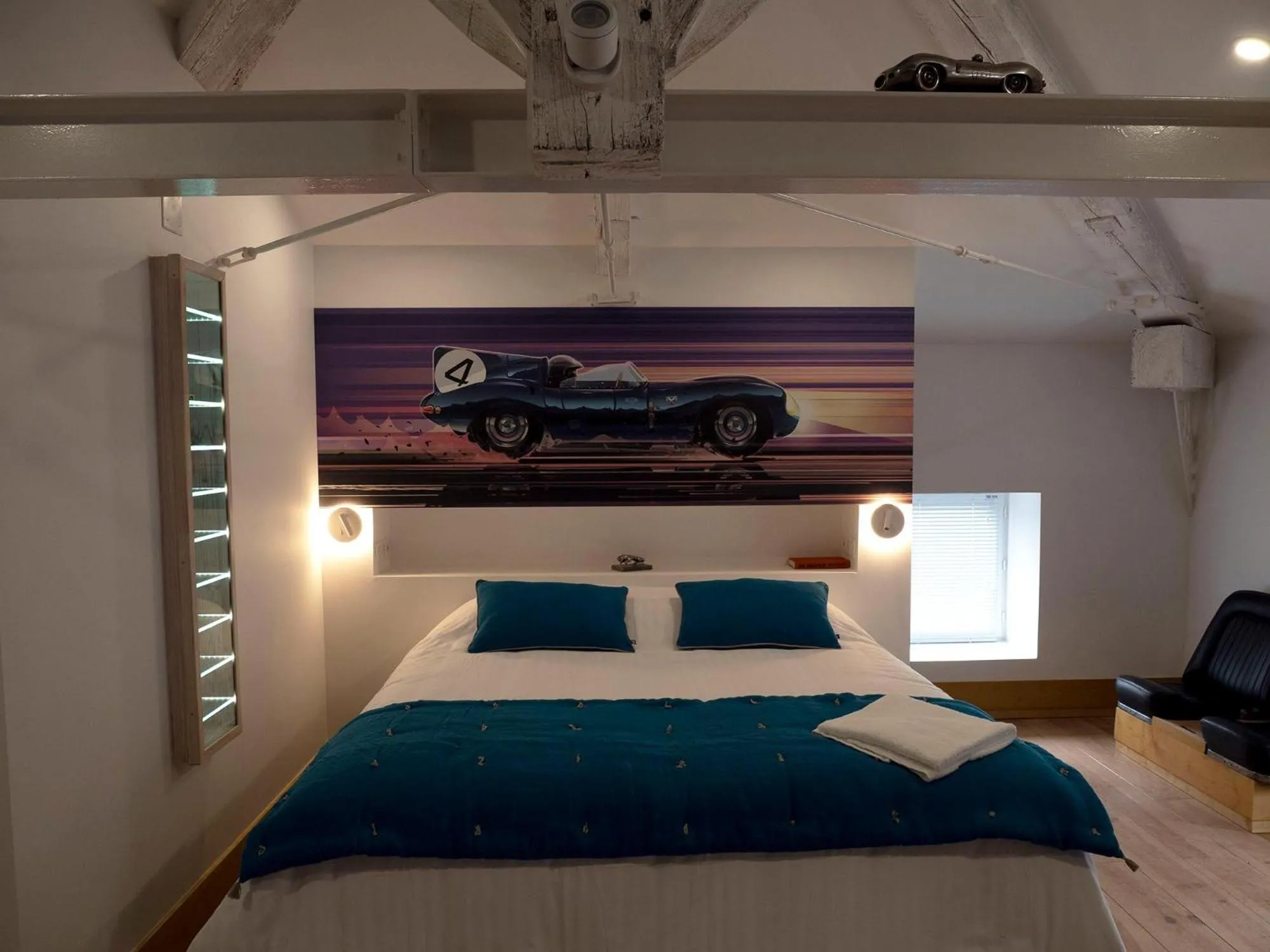 Bed in Château Fleur D'Aya