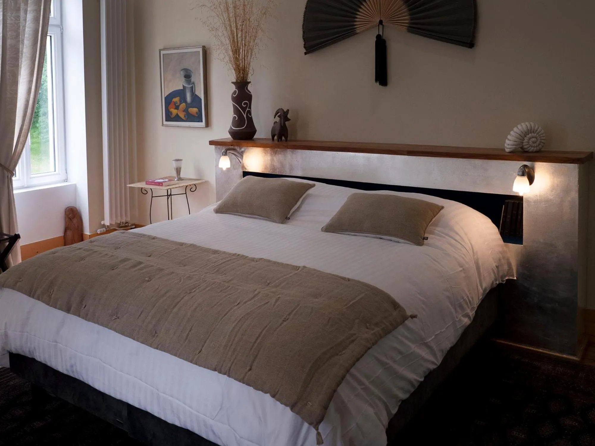 Bed in Château Fleur D'Aya