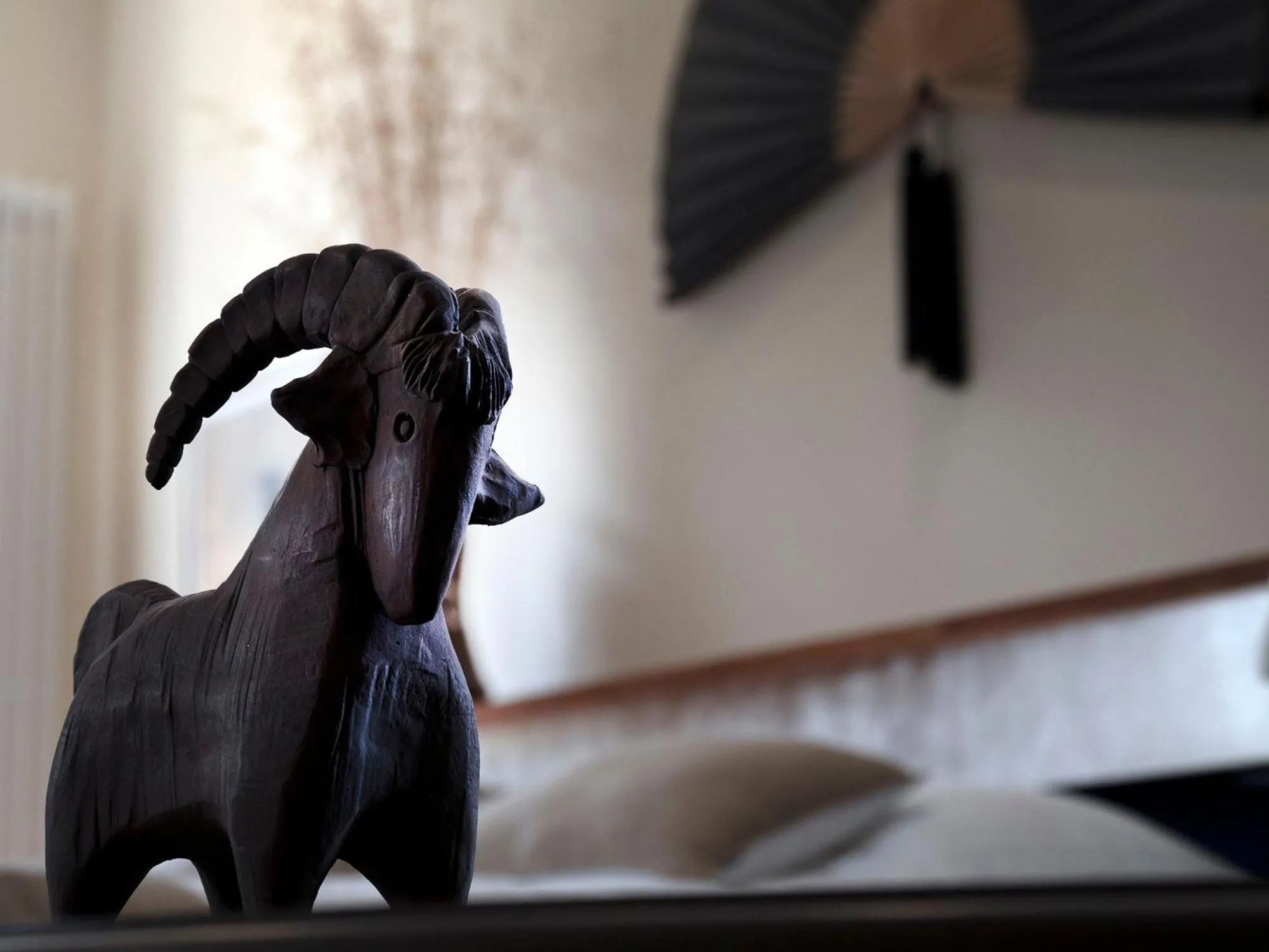 Decorative detail, Bed in Château Fleur D'Aya