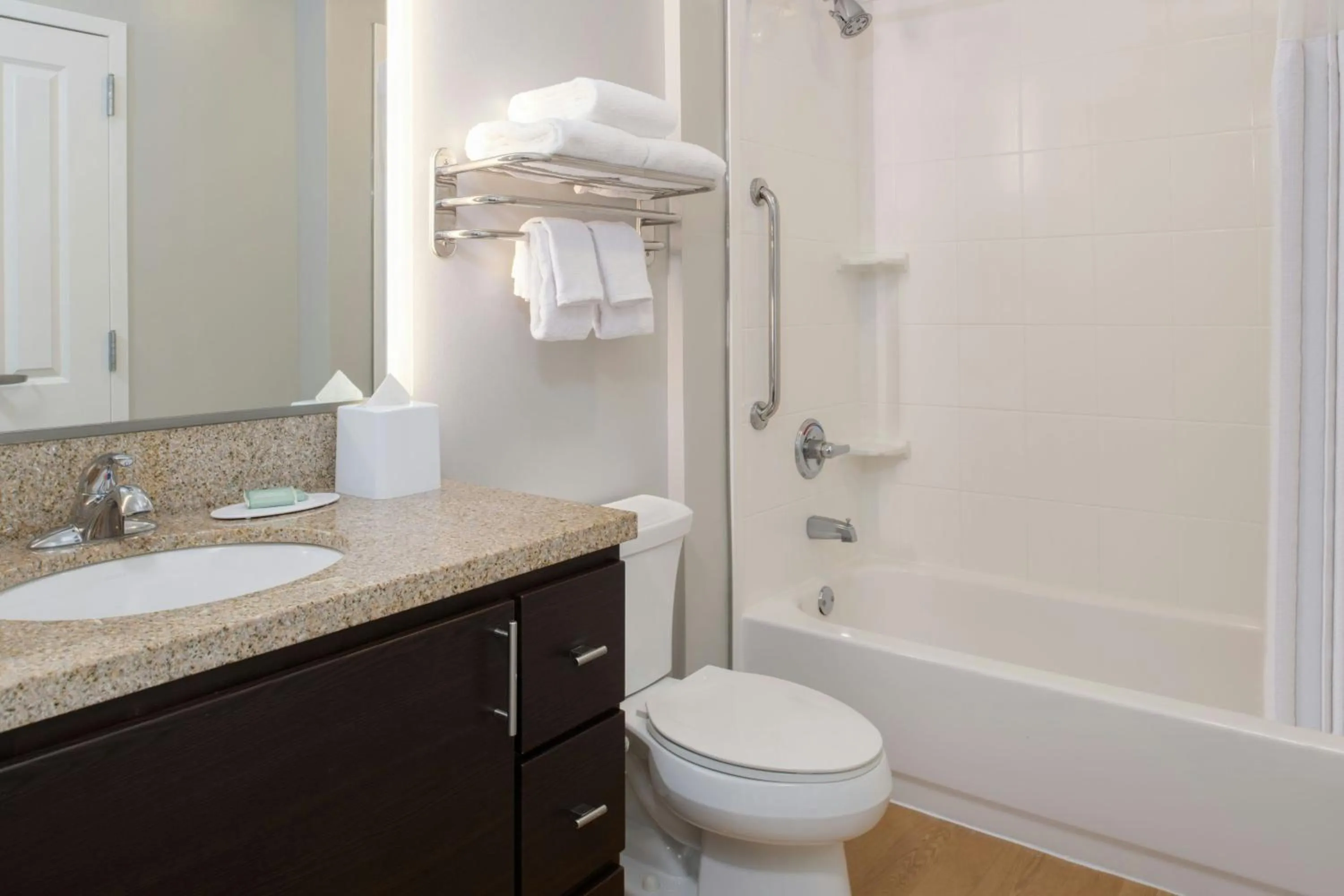 Bathroom in TownePlace Suites by Marriott Jackson Ridgeland/The Township at Colony Park