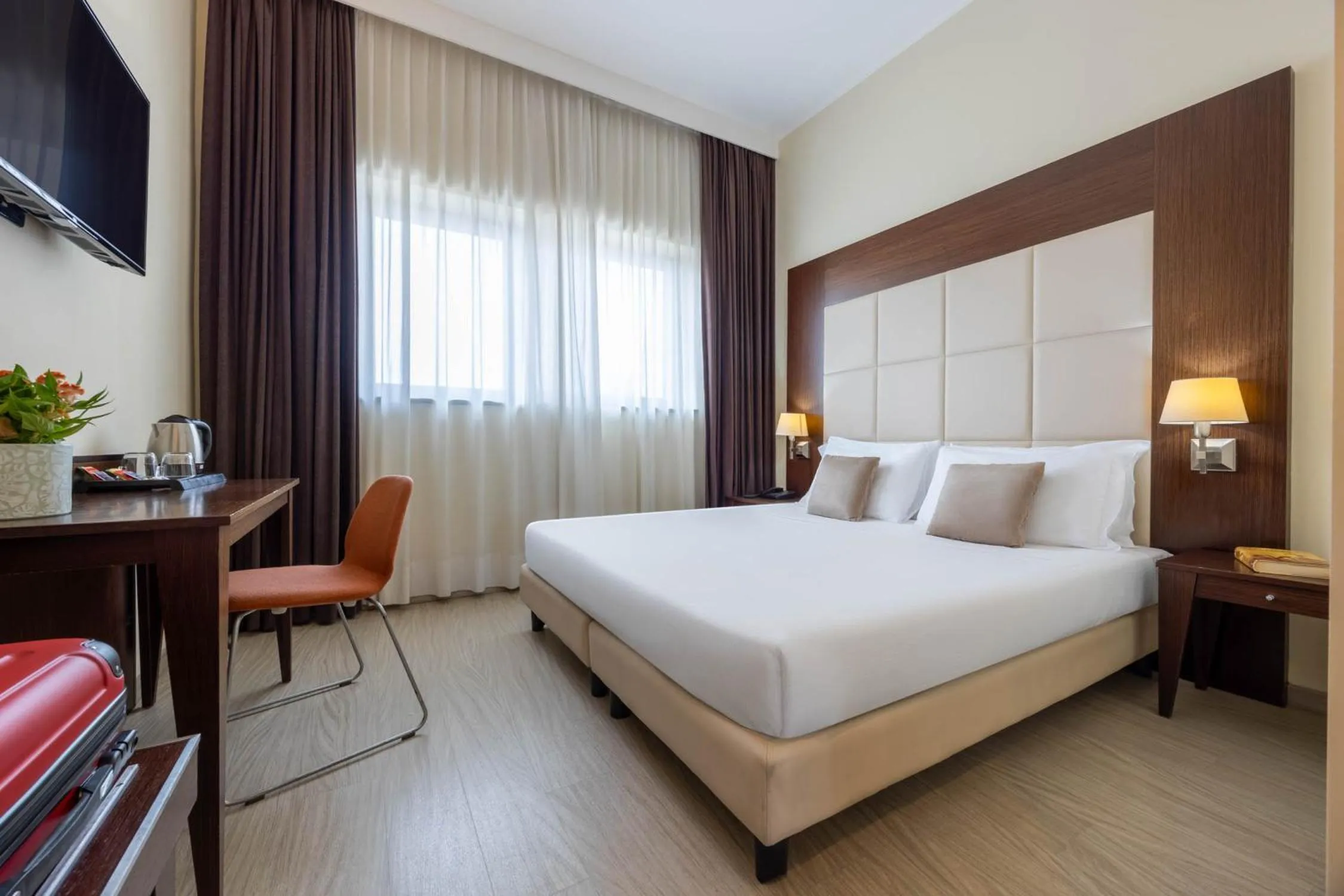 Bed in iH Hotels Milano Watt 13