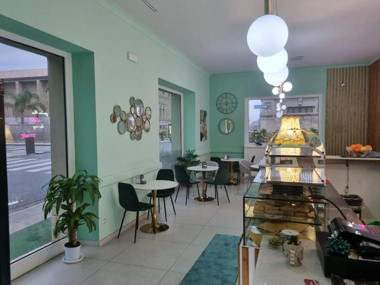 Restaurant/places to eat in Stellaris