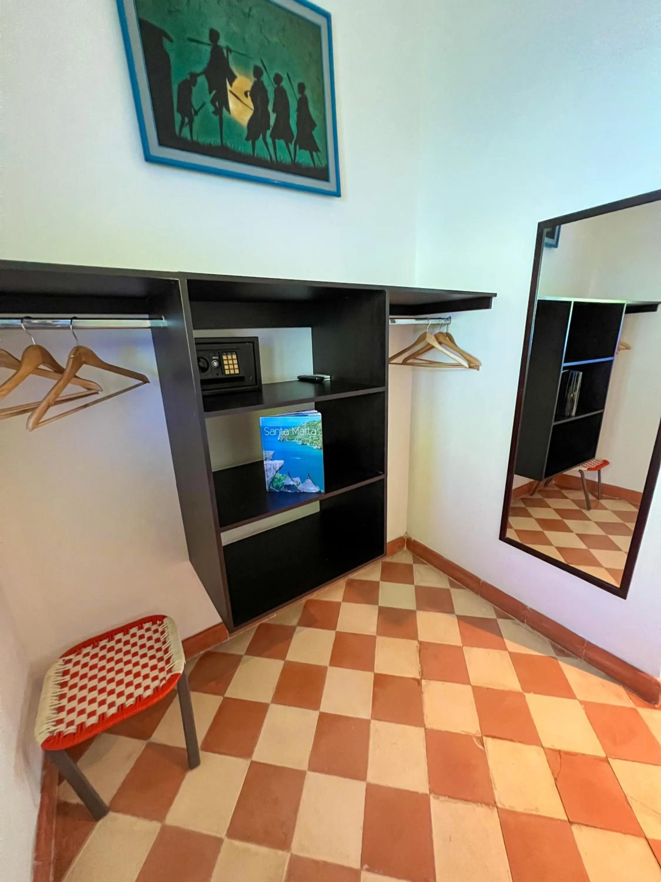 wardrobe in Hotel Santa Marta by MIJ