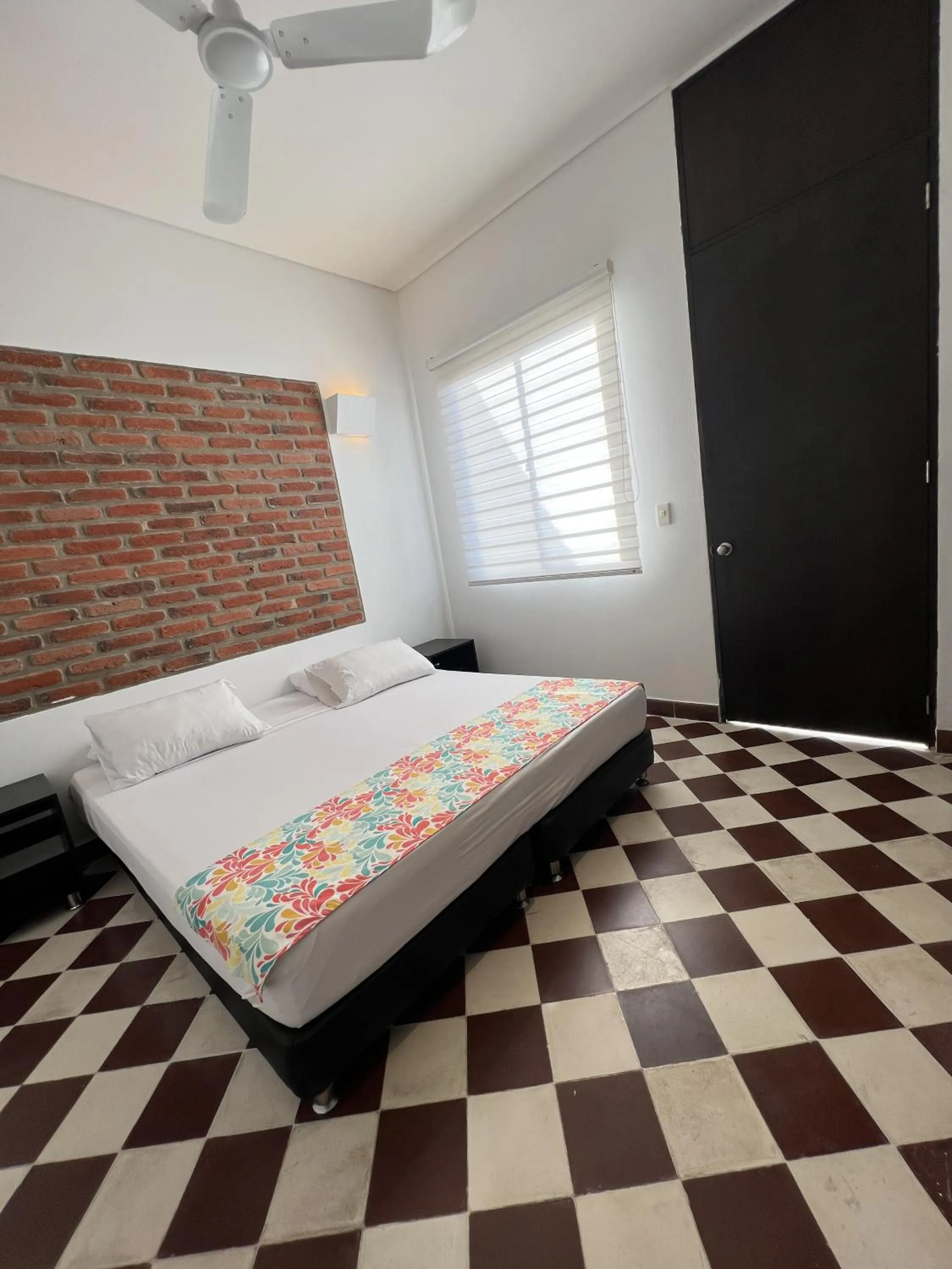 Bed in Hotel Santa Marta by MIJ