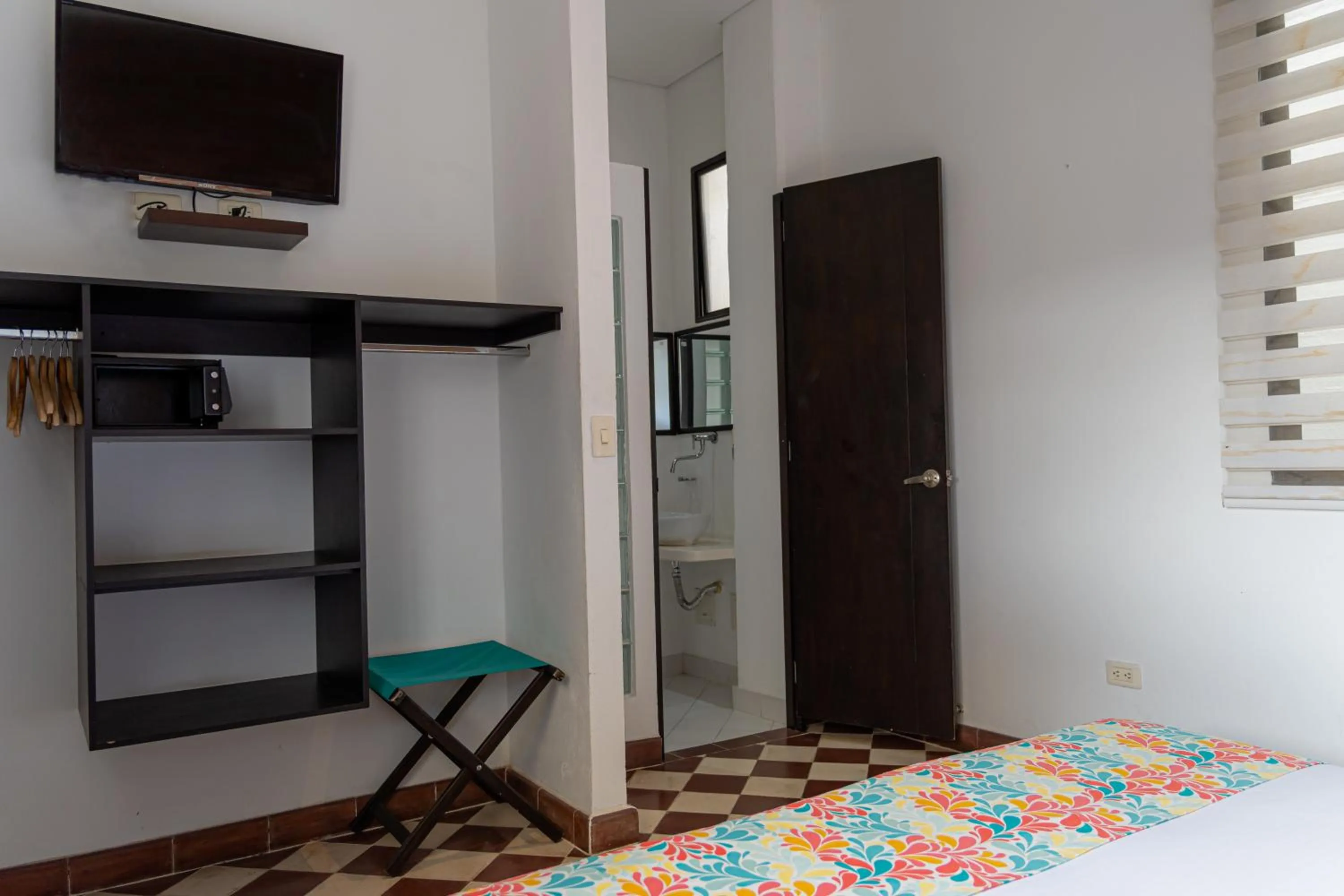 TV and multimedia, Bed in Hotel Puerto Pelicano