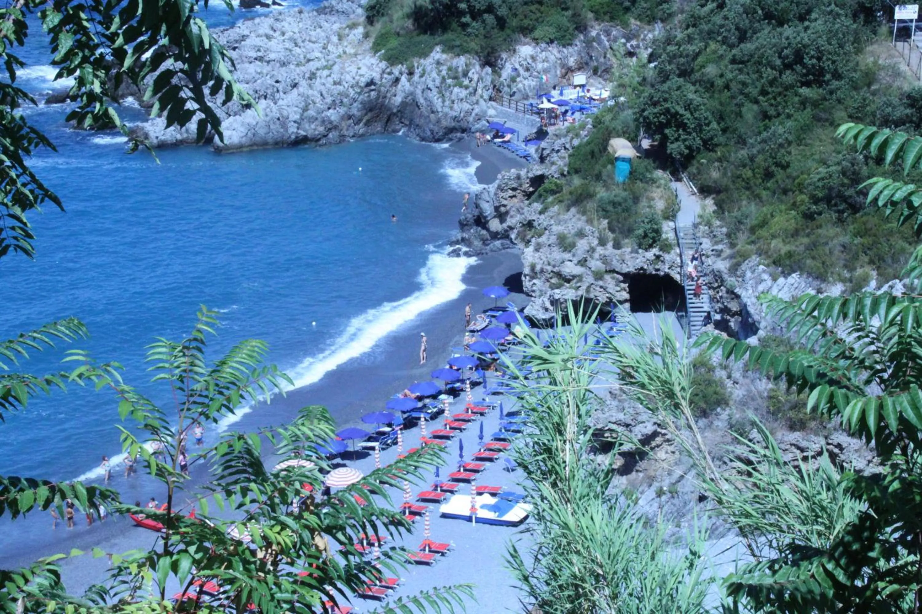 Beach in Grand Hotel Pianeta Maratea Resort