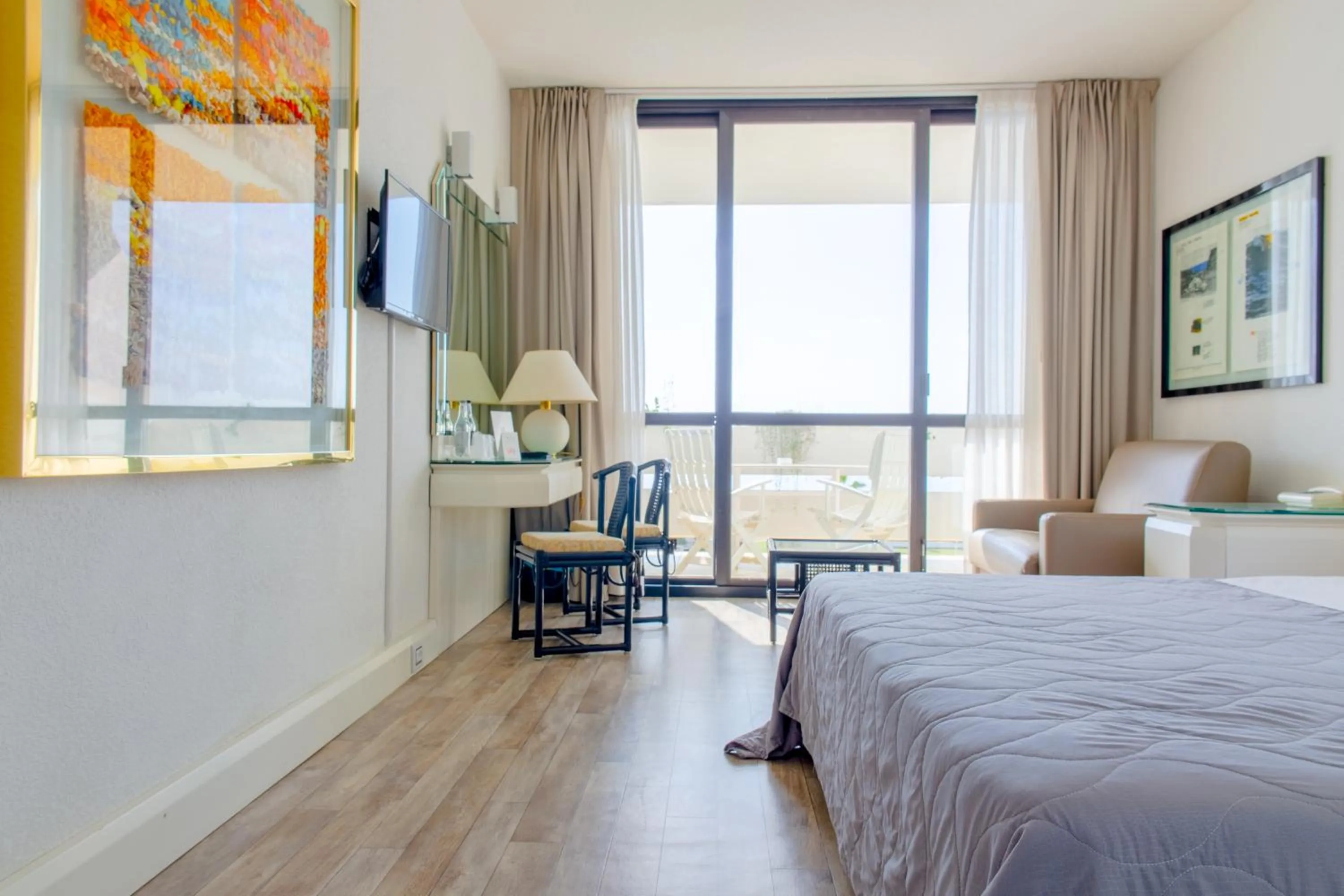 Bedroom, Bed in Grand Hotel Pianeta Maratea Resort