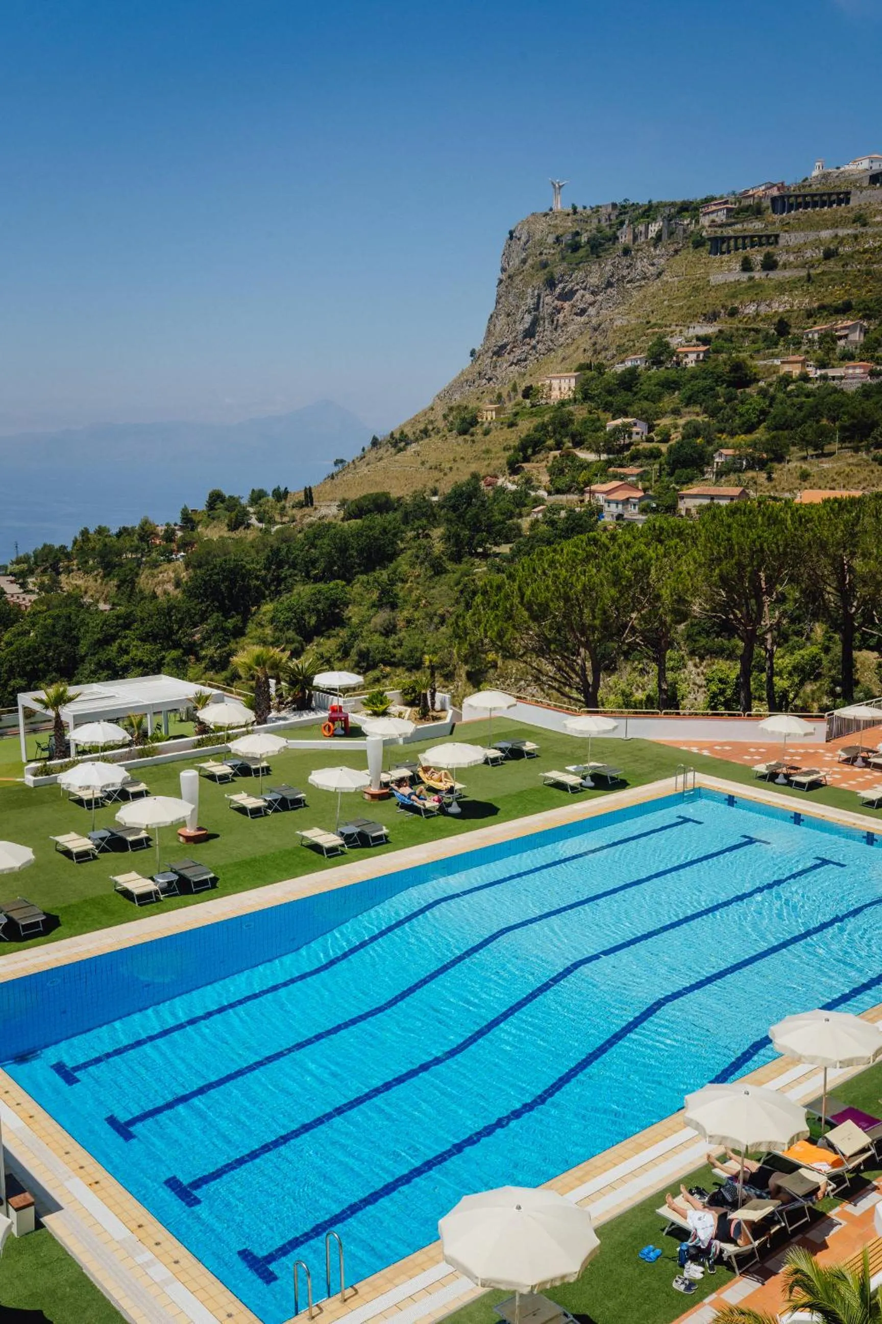 Swimming pool in Grand Hotel Pianeta Maratea Resort