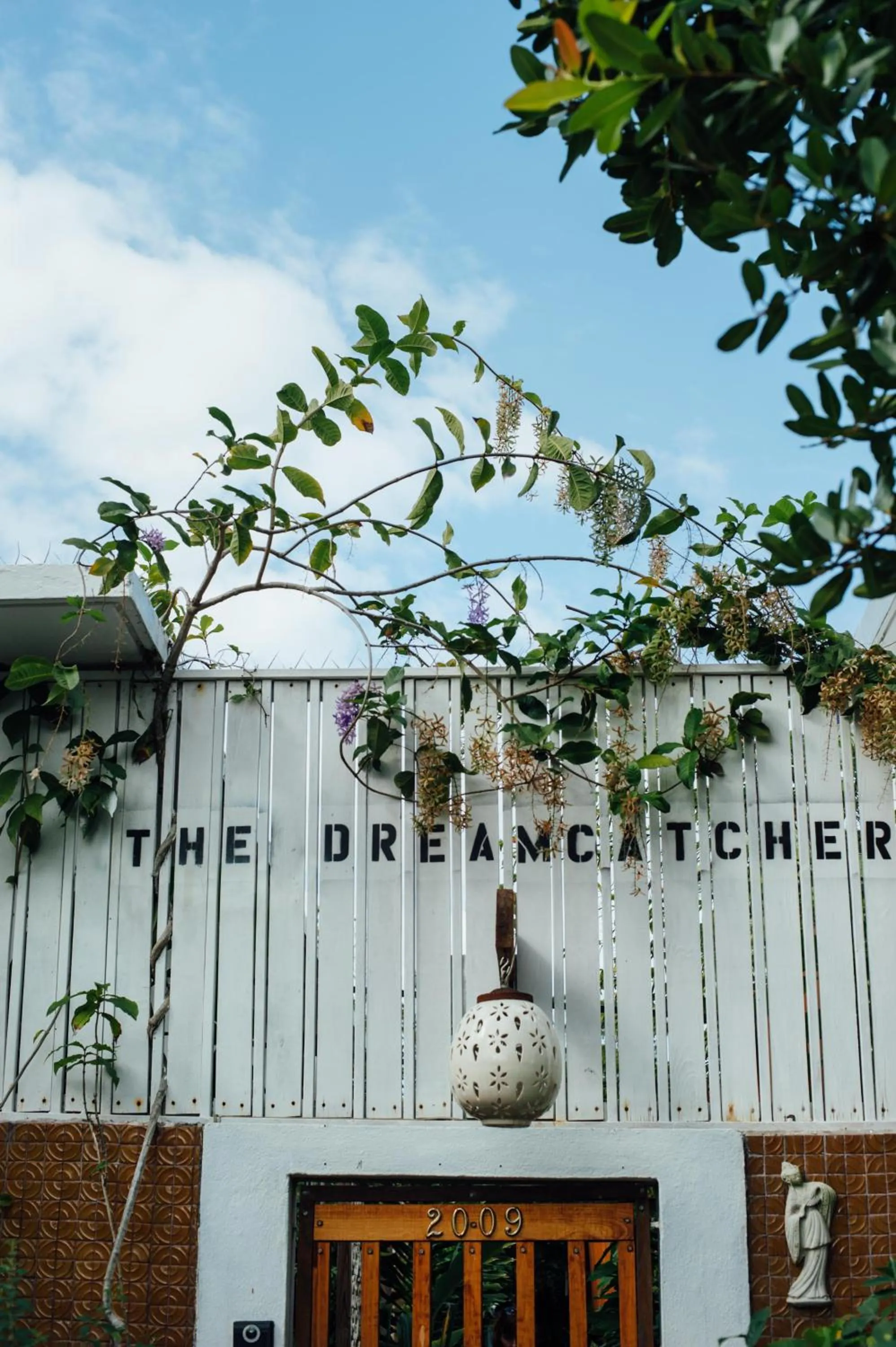 Facade/entrance in DREAMCATCHER by DW - ADULTS ONLY
