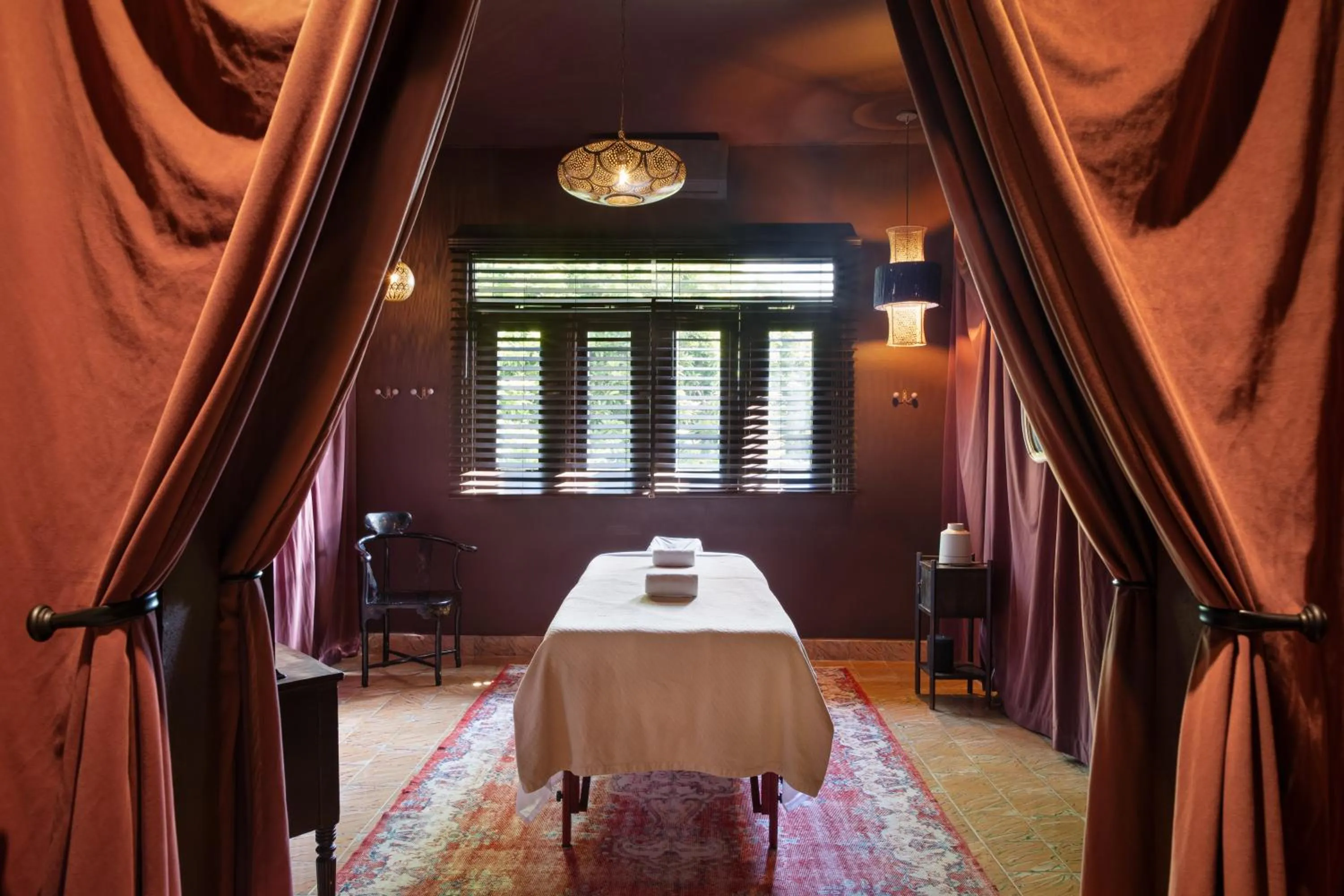 Massage, Bed in DREAMCATCHER by DW - ADULTS ONLY