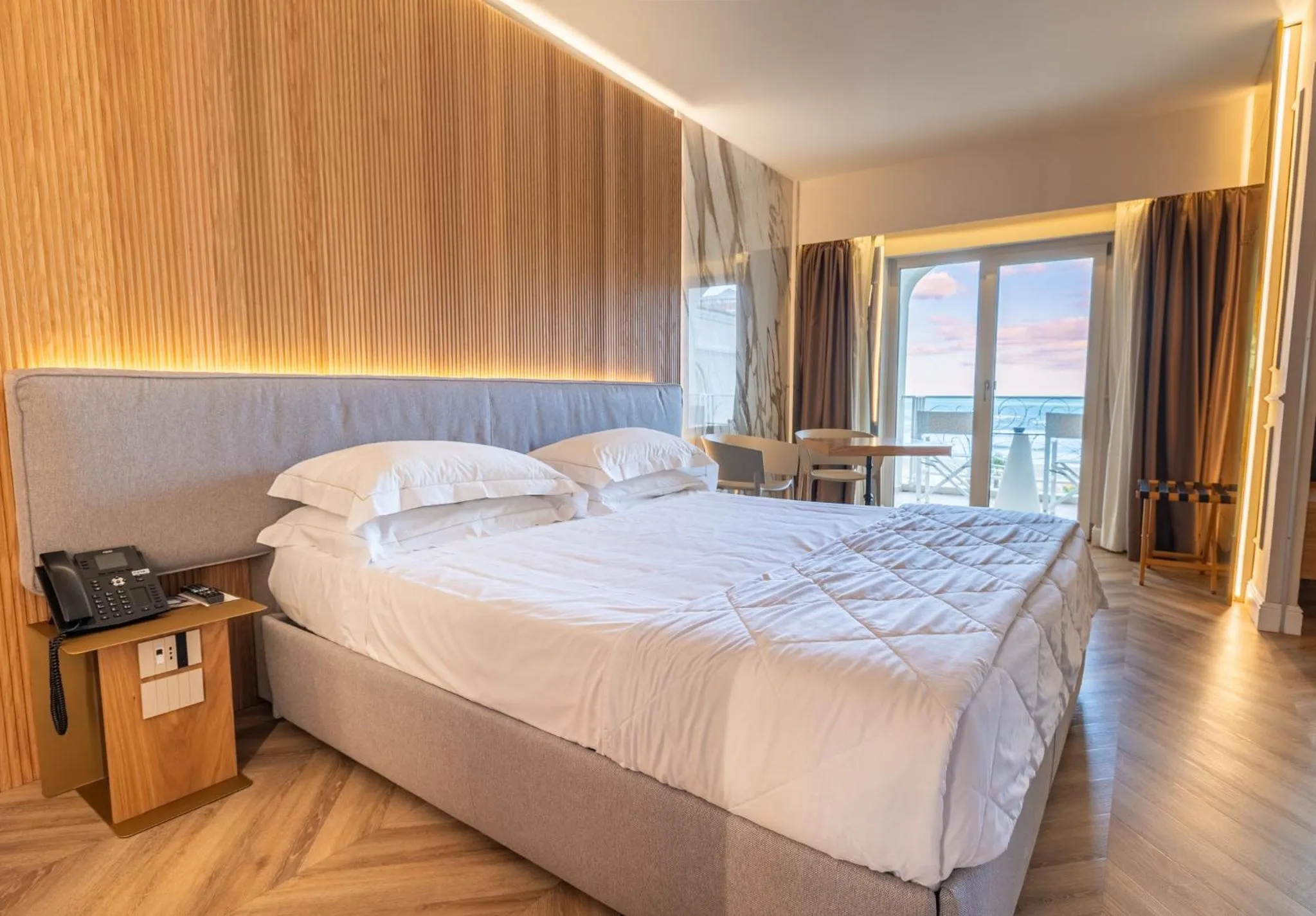 Bedroom, Bed in Hotel Corallo