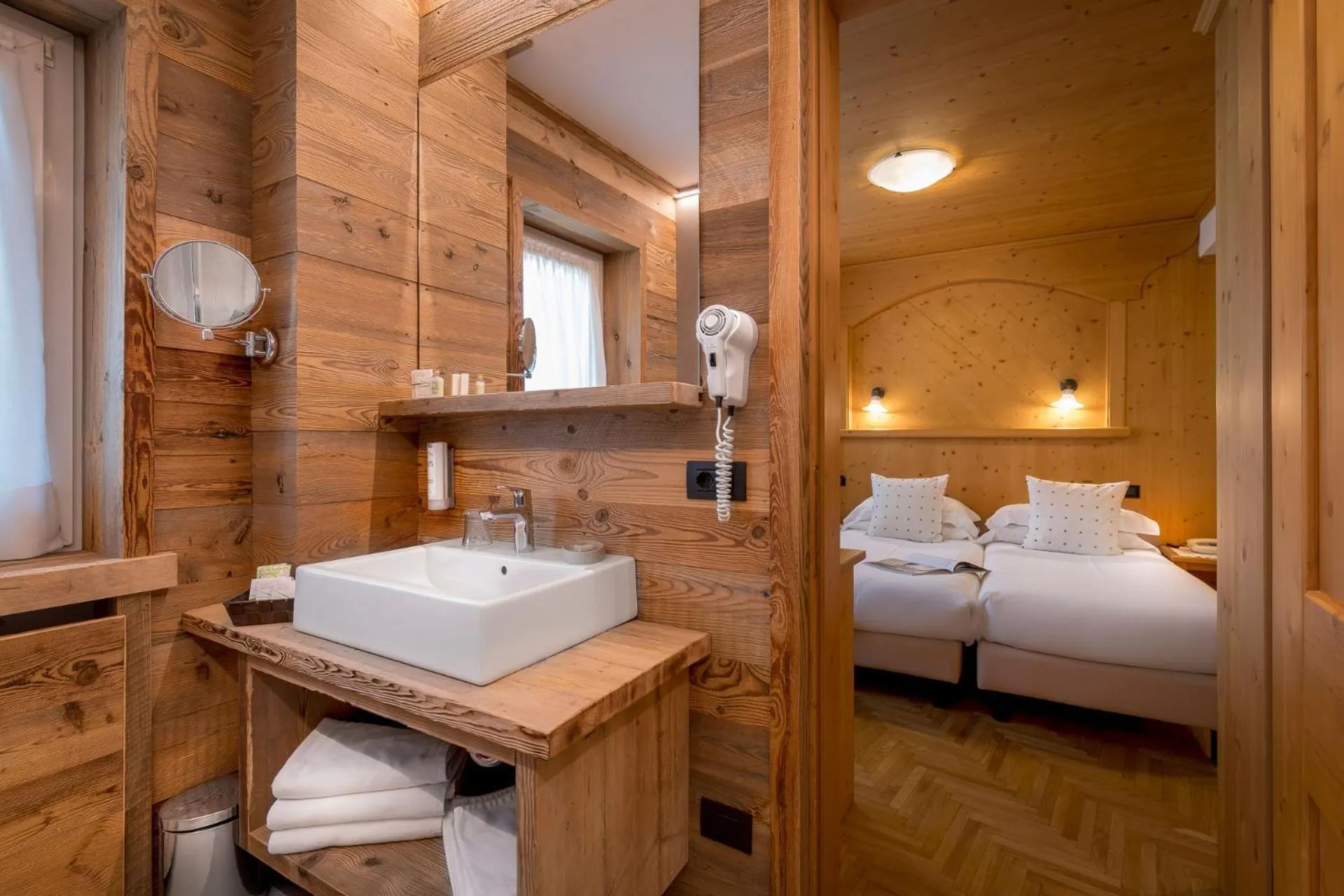 Bed in Hotel Baita Dei Pini