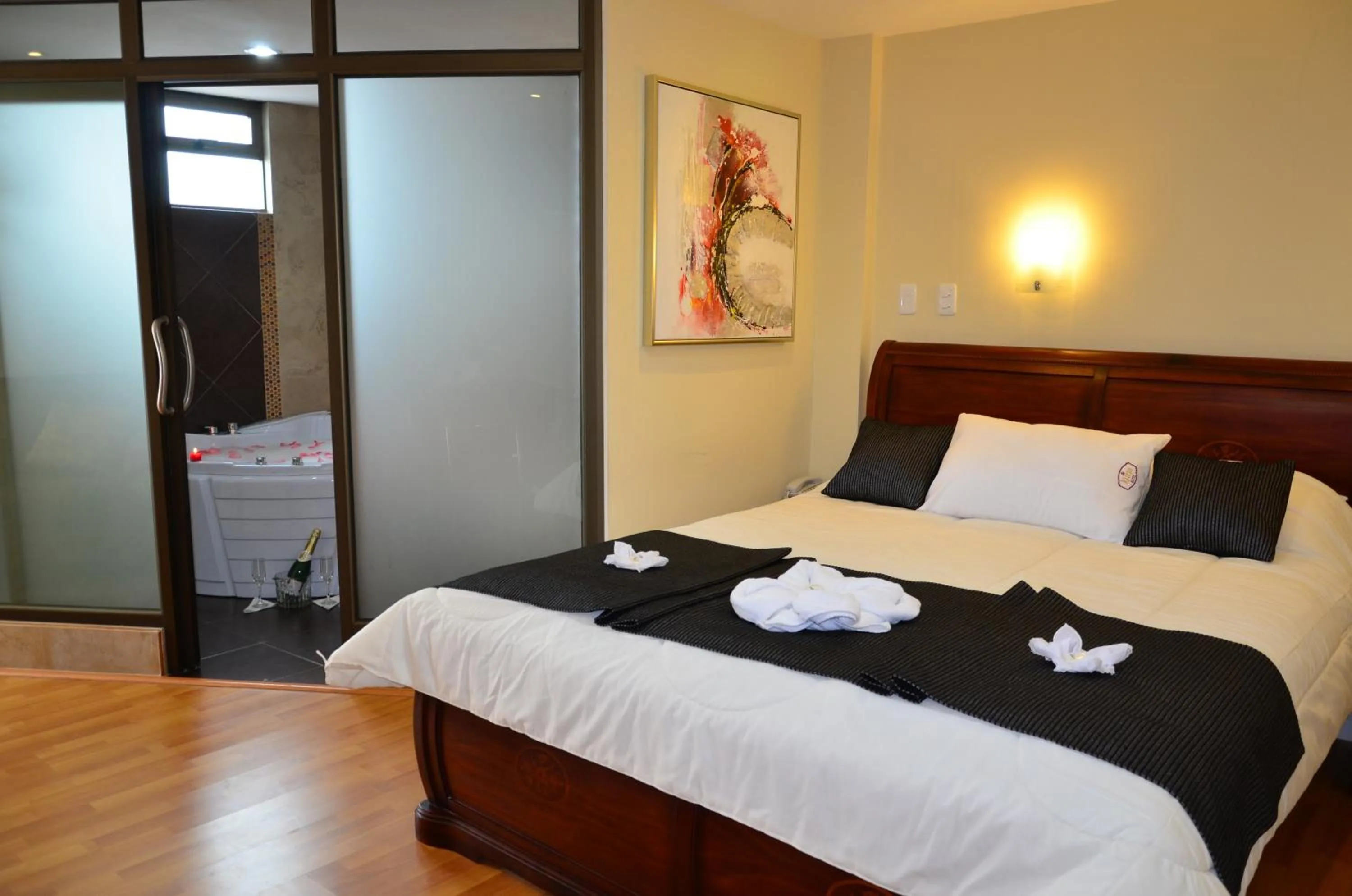 Photo of the whole room, Bed in Kuna Hotel