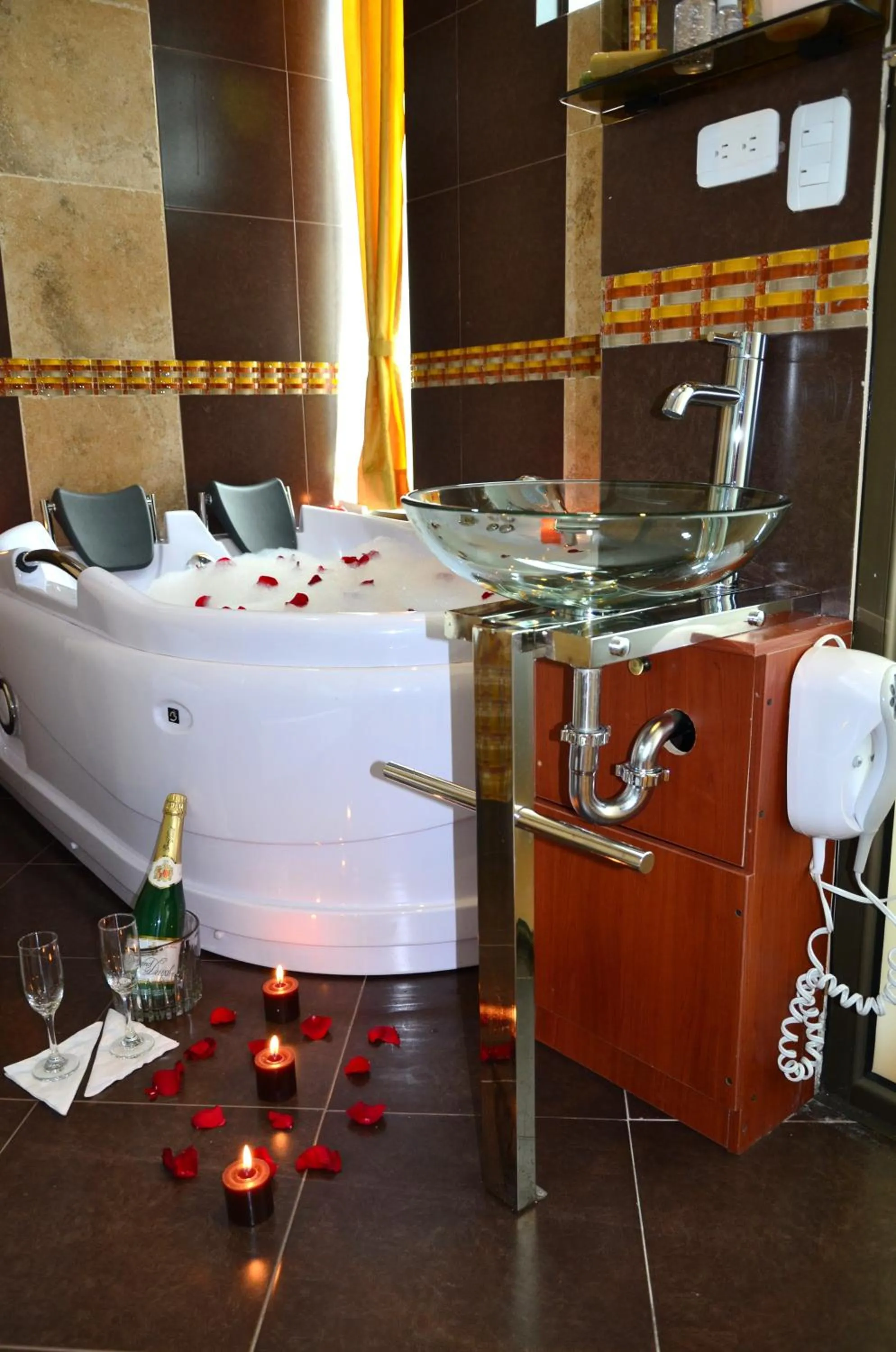 Bathroom in Kuna Hotel