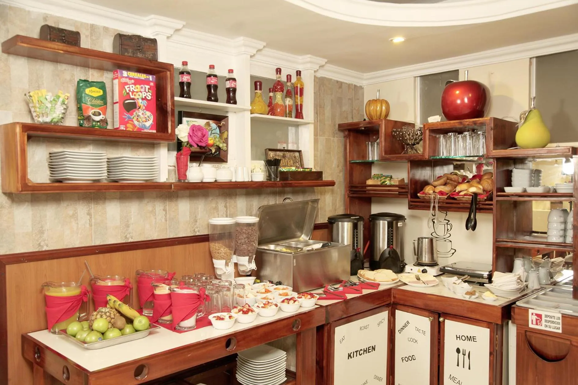 Food and drinks in Kuna Hotel