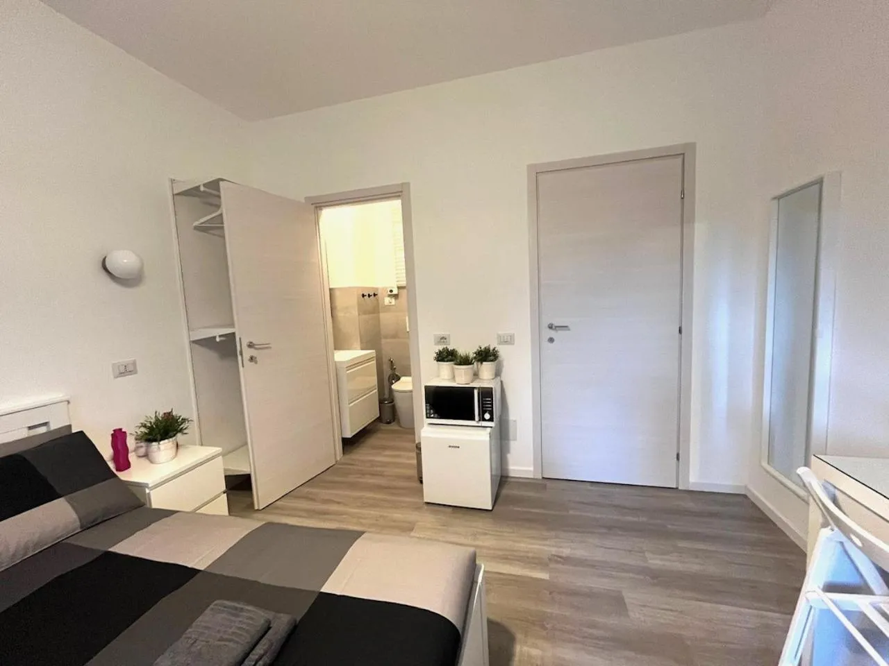 Bed&breakfast BBqueen Sandonato Policlinico