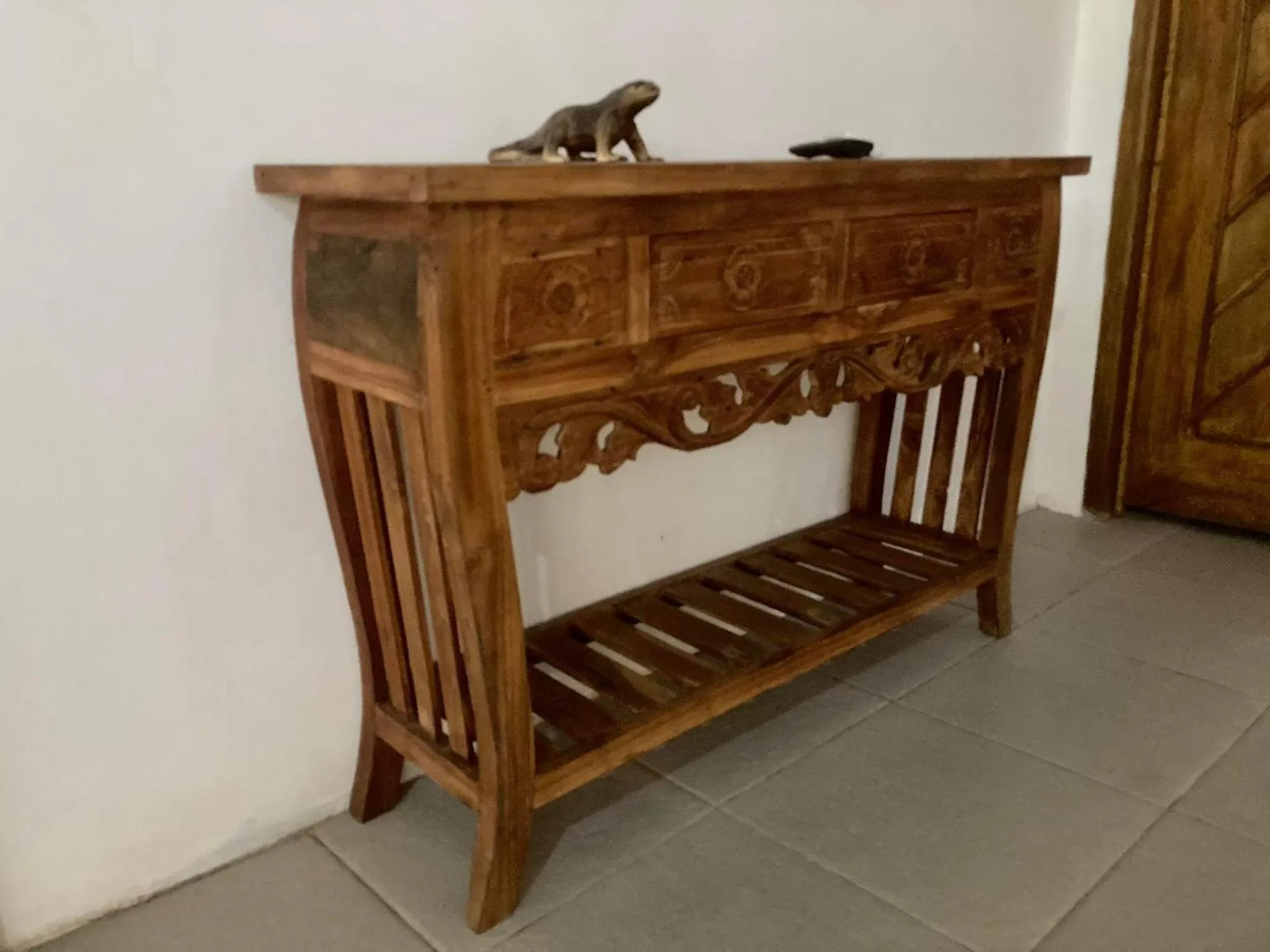 Decorative detail in Lutwala Bungalows and Private Villa