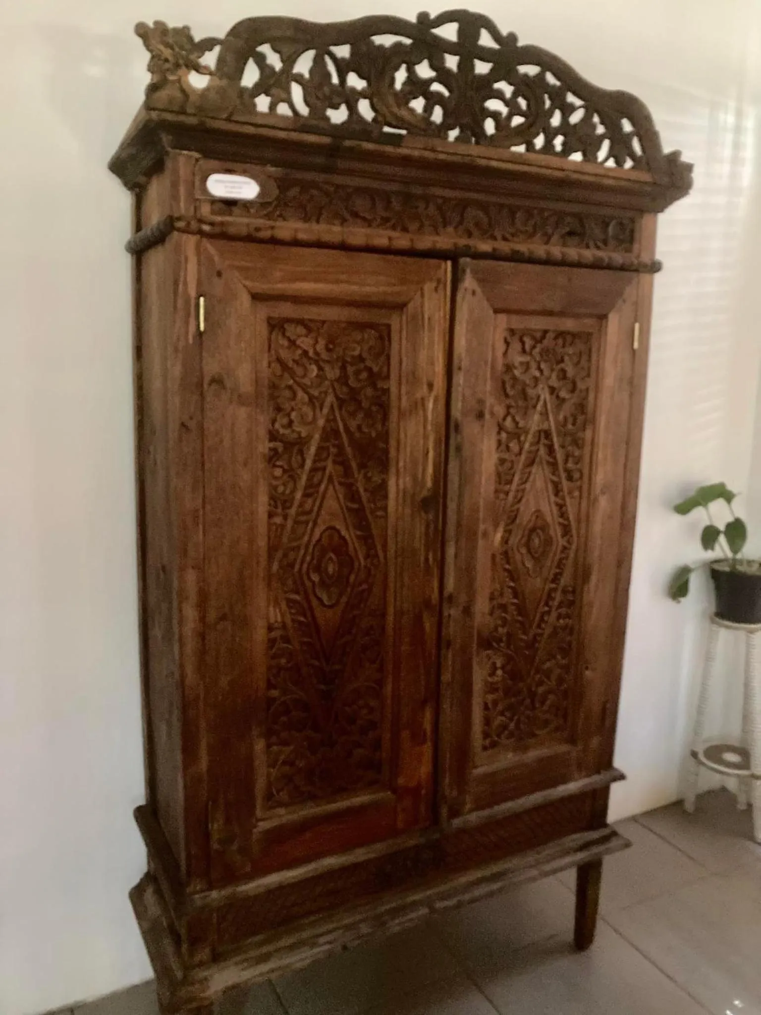 wardrobe in Lutwala Bungalows and Private Villa