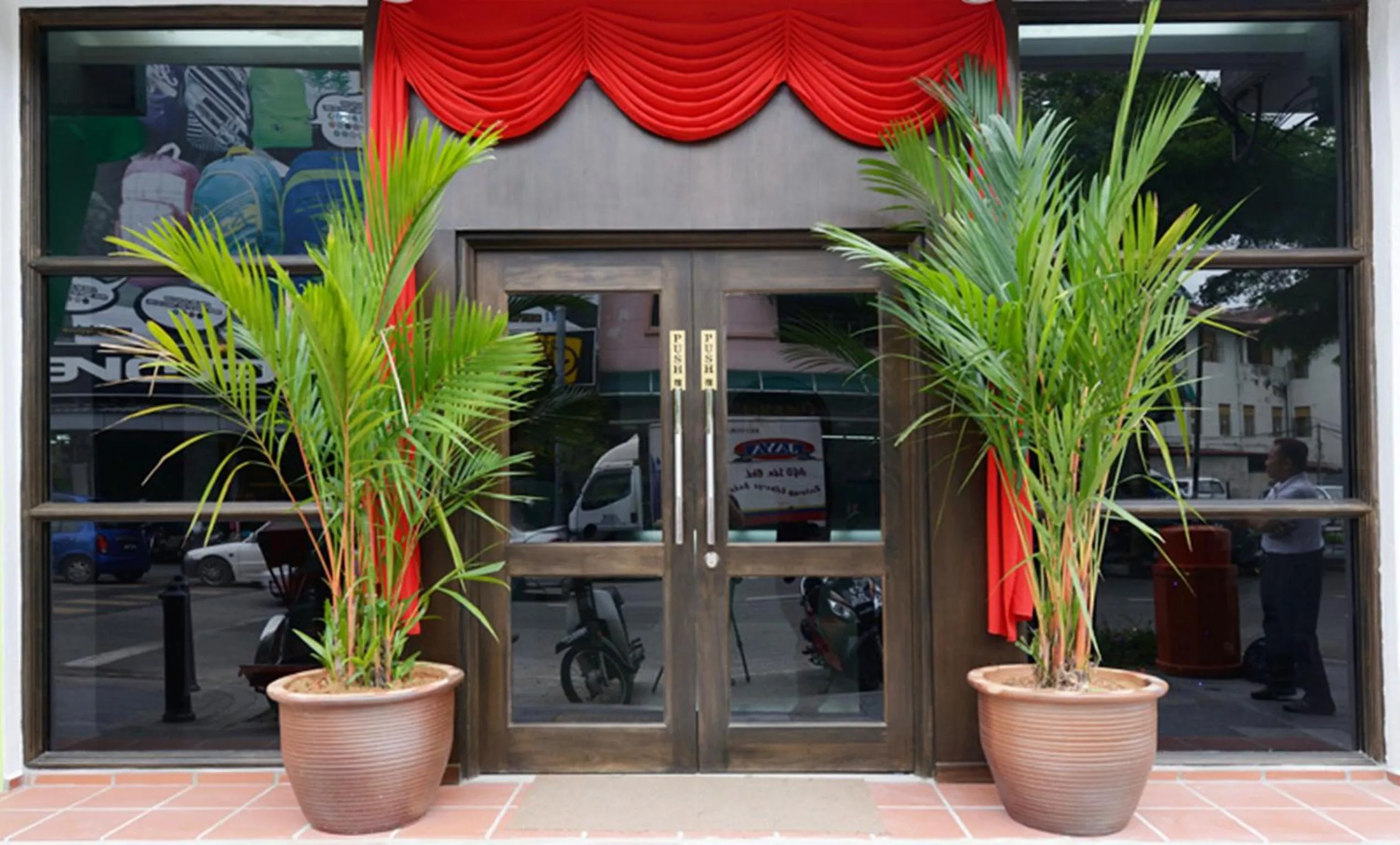 Facade/entrance in Grand Inn - Penang Road