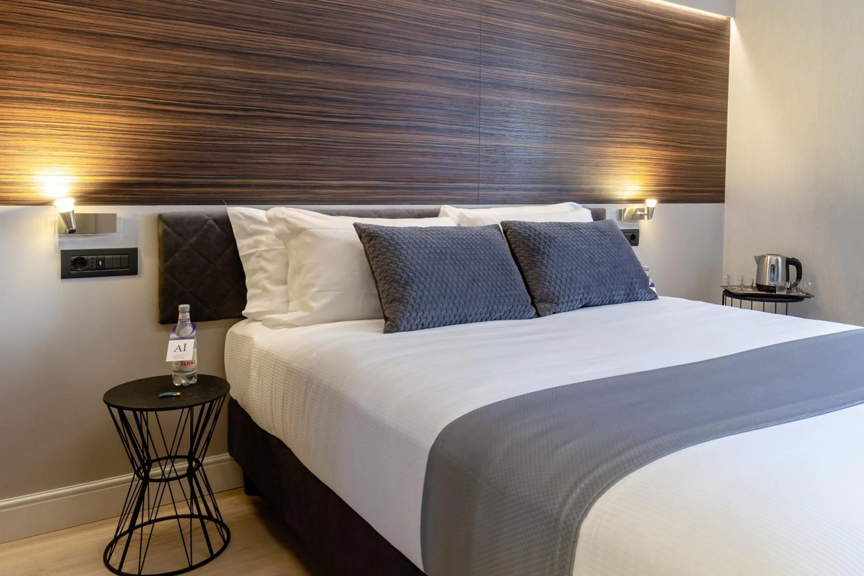 Bedroom, Bed in AH - Duomo Essence