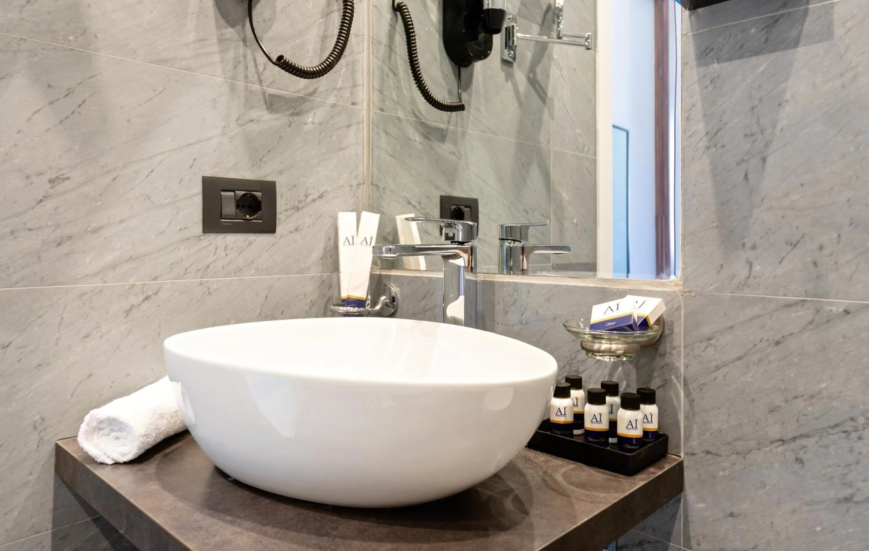 Bathroom in AH - Duomo Essence