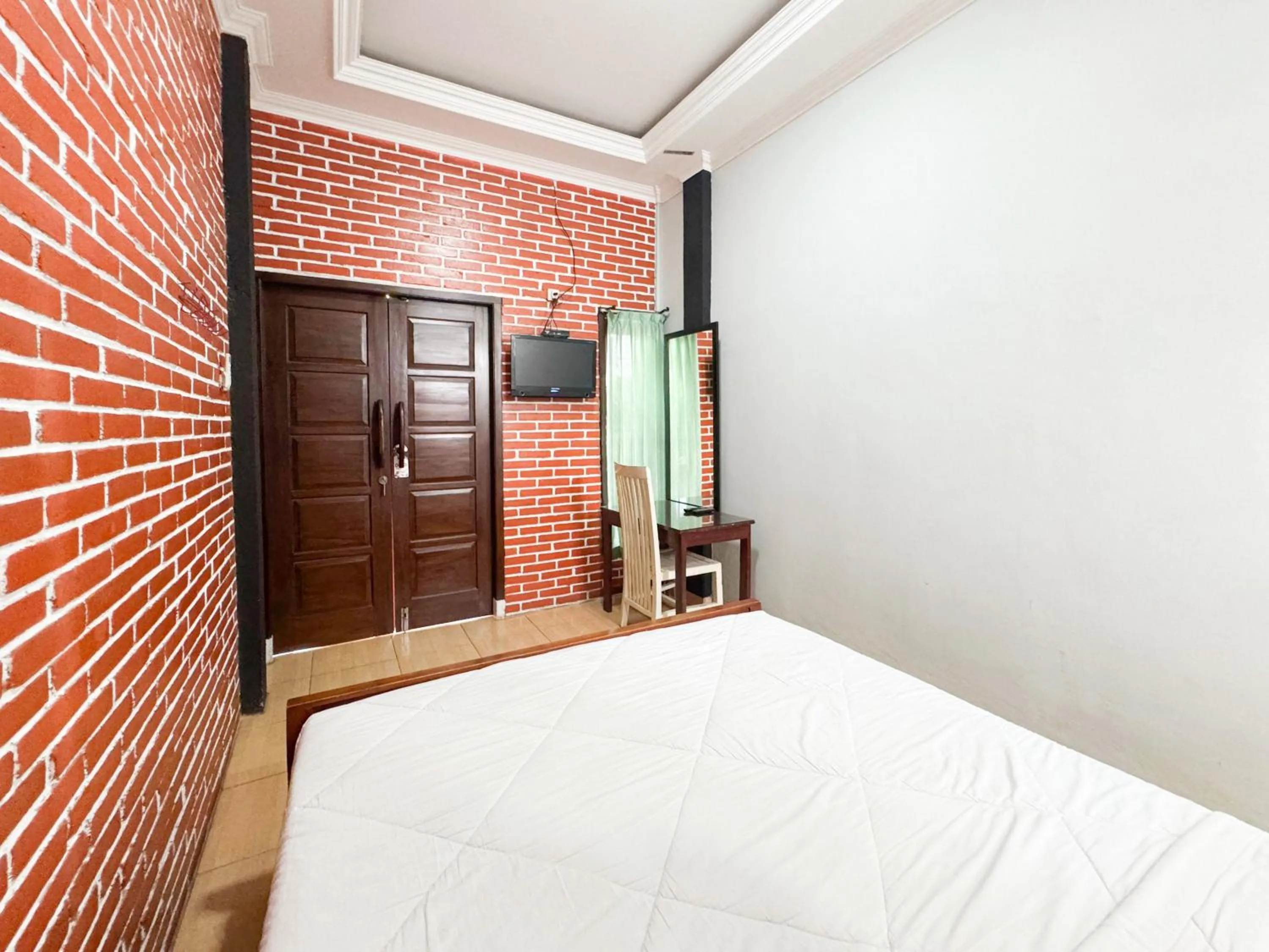 Bedroom, Bed in Alam Citra BnB Mitra RedDoorz