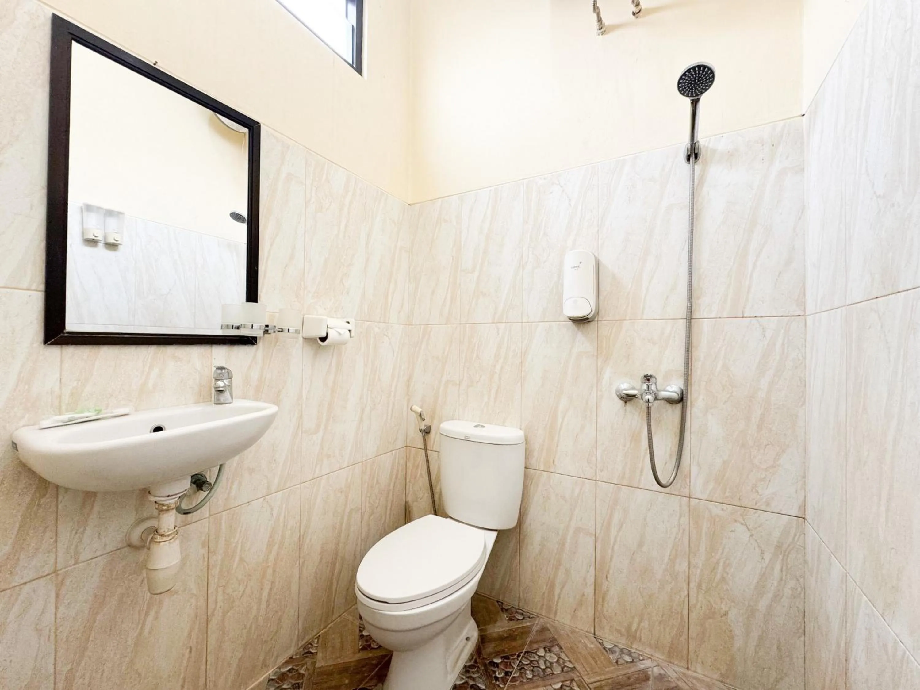 Bathroom in Alam Citra BnB Mitra RedDoorz