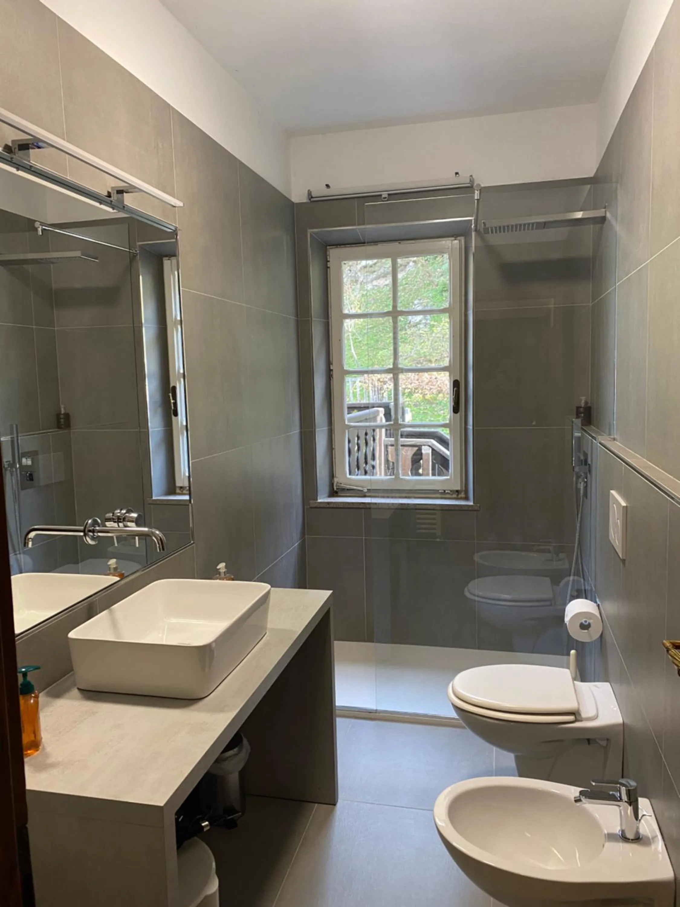 Bathroom in Good Life Hotel Garden - Private Spa and Pool