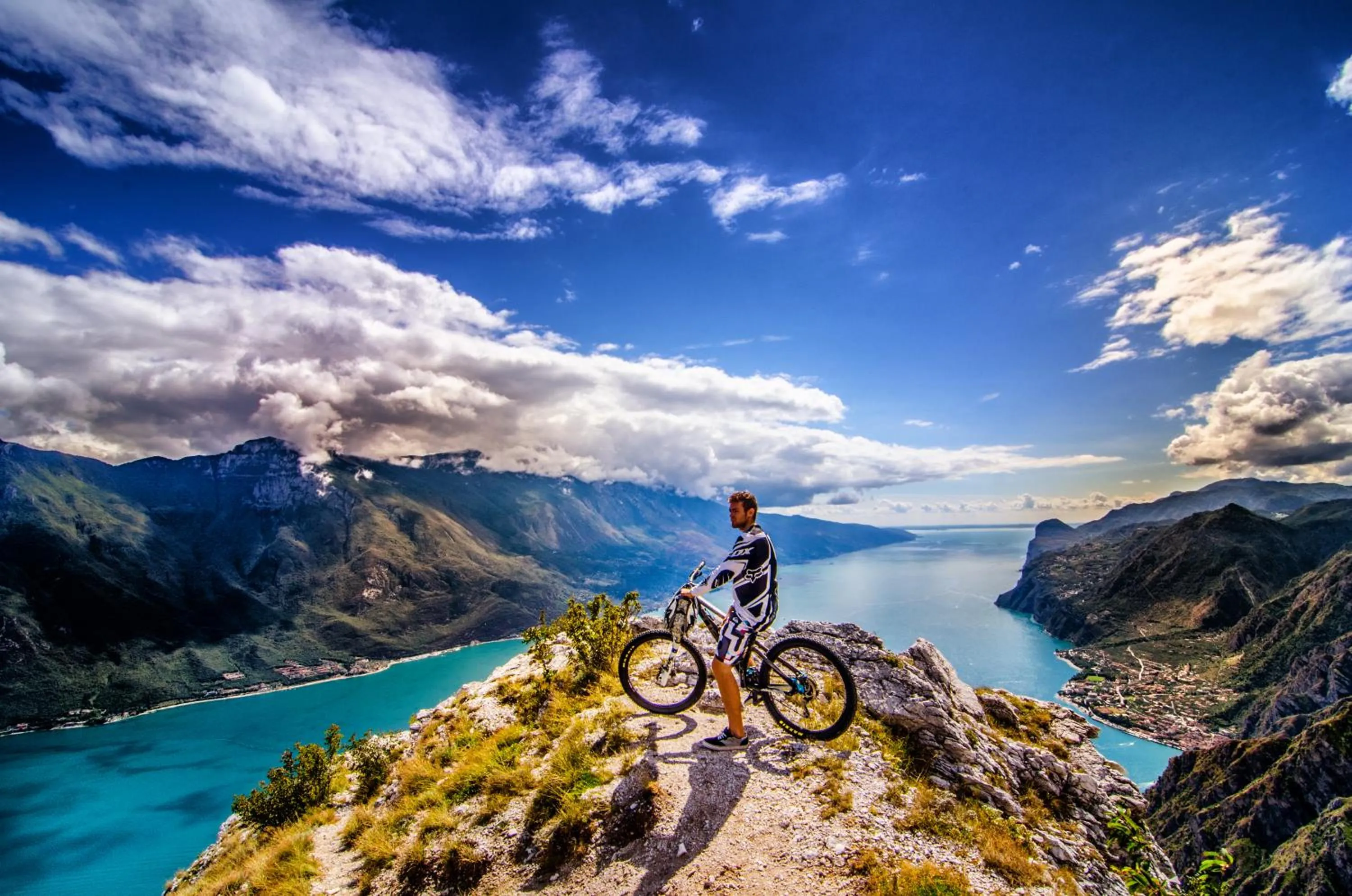 Cycling in Good Life Hotel Garden - Private Spa and Pool