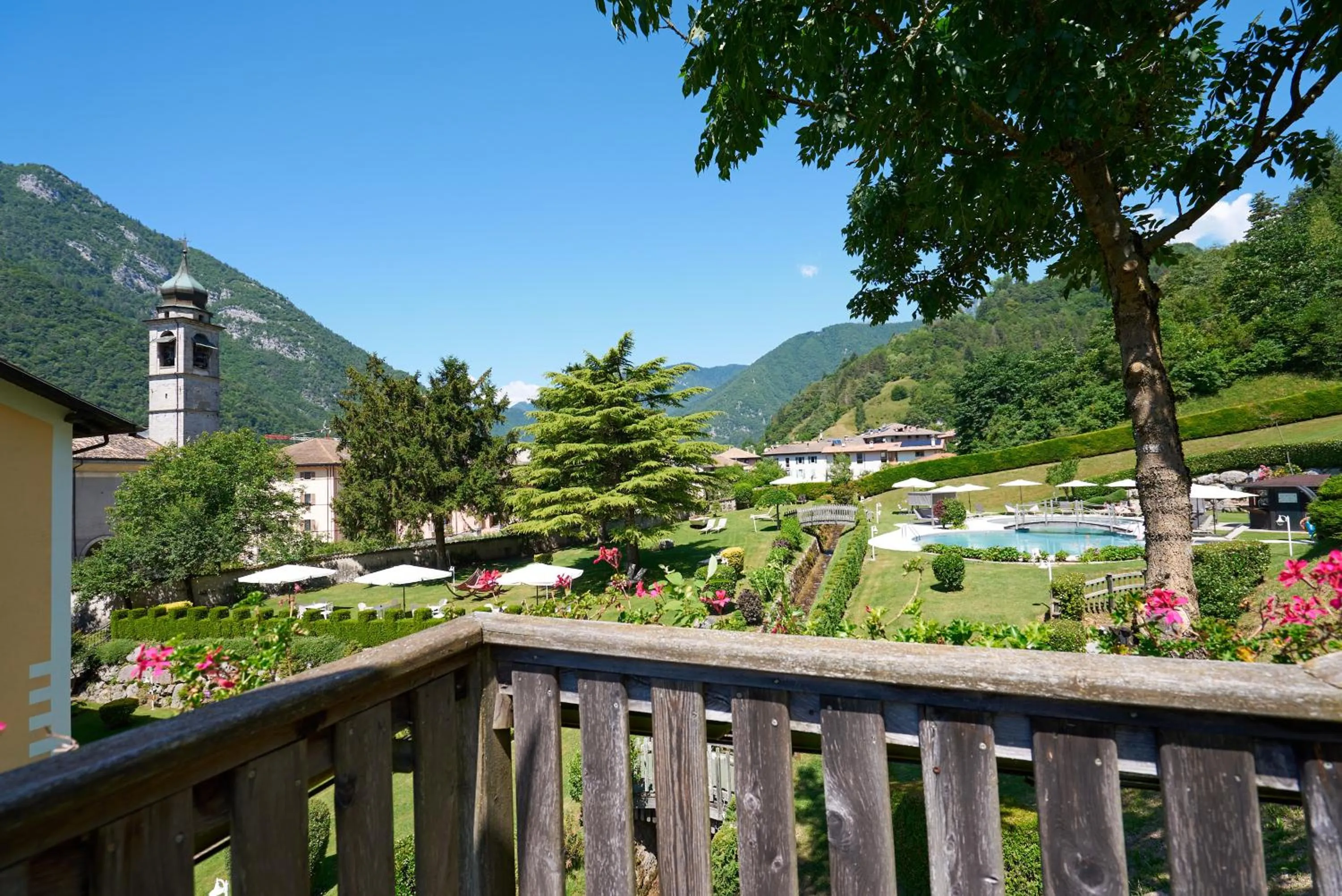 Garden in Good Life Hotel Garden - Private Spa and Pool