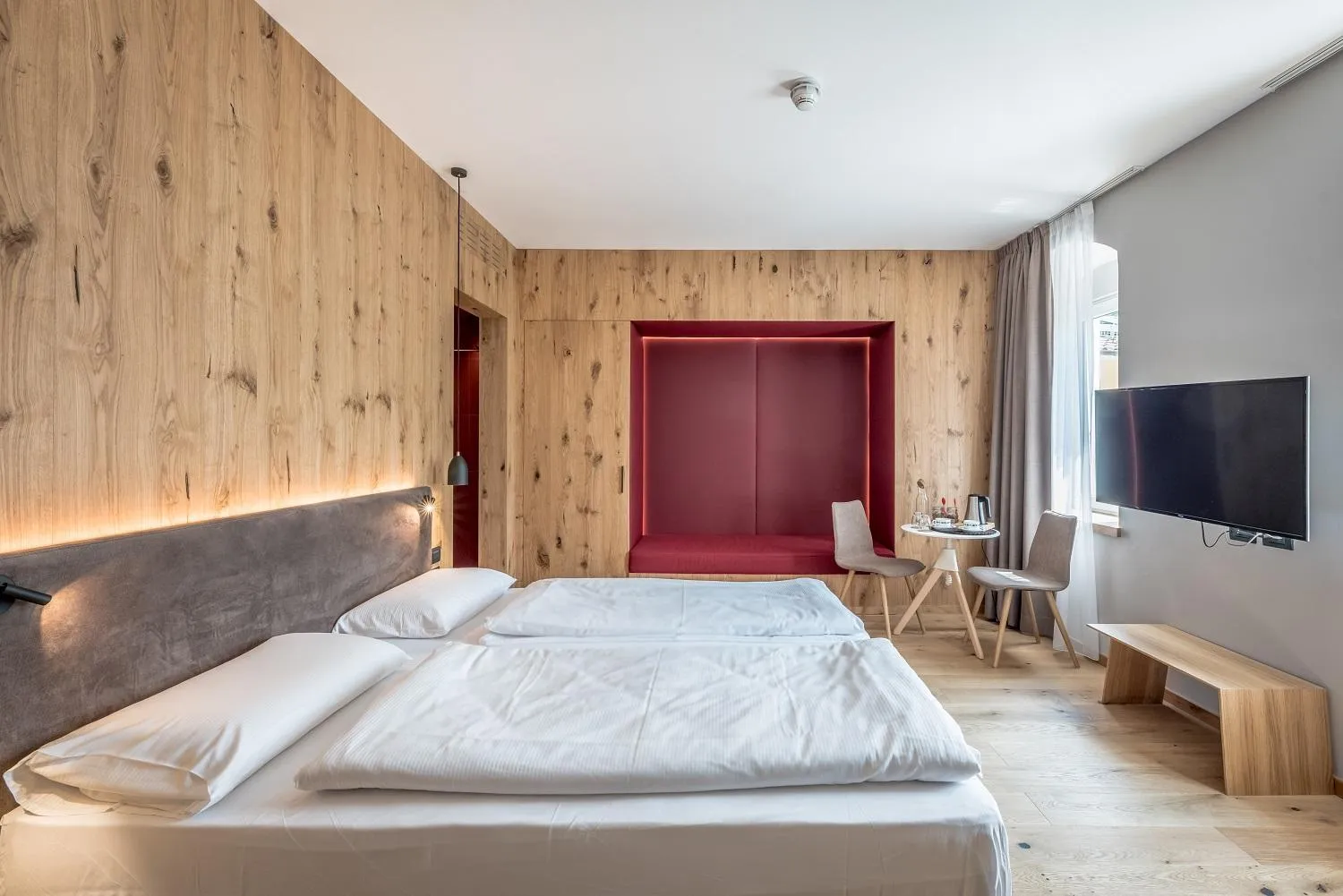 Photo of the whole room, Bed in Good Life Hotel Garden - Private Spa and Pool