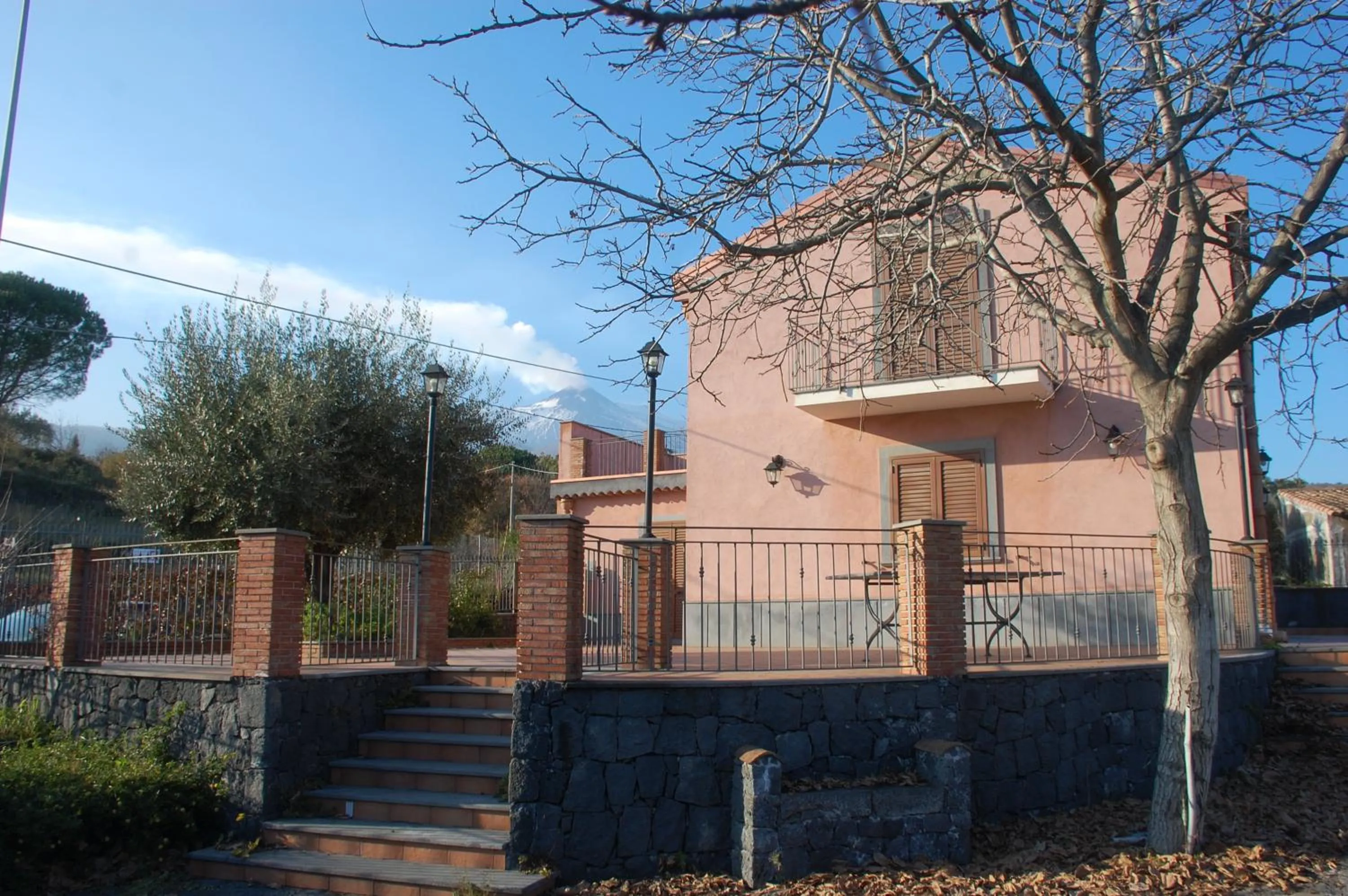 Property building in Casa Farlazzo