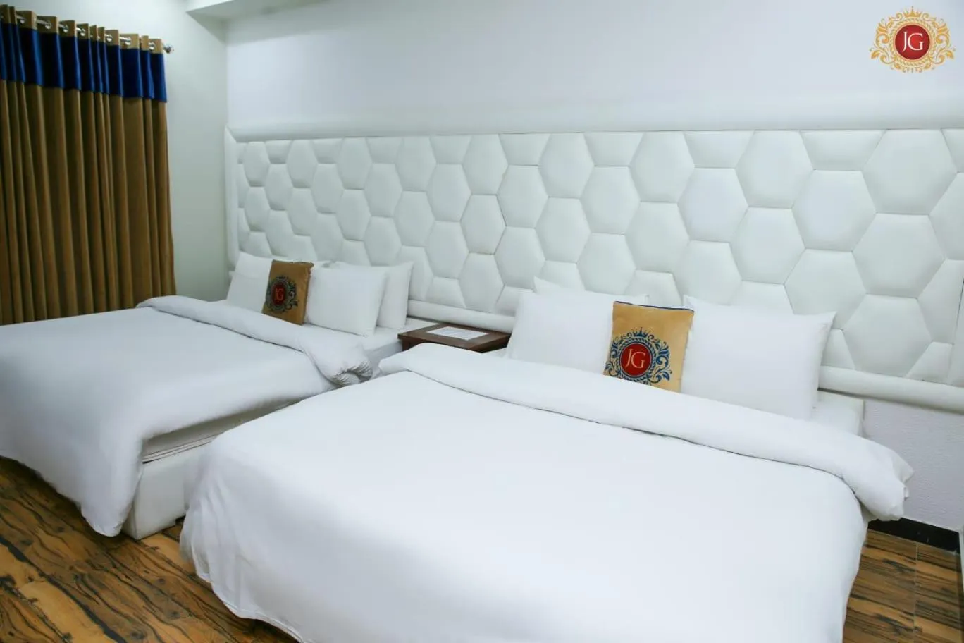 Bed in Jovial Gold Naran