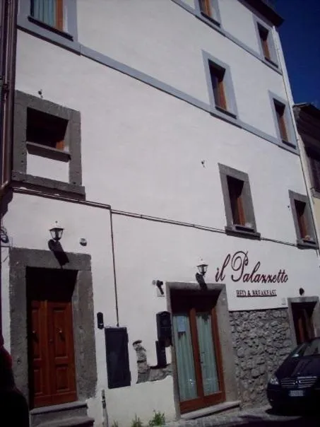 Facade/entrance in Il Palazzetto B&B