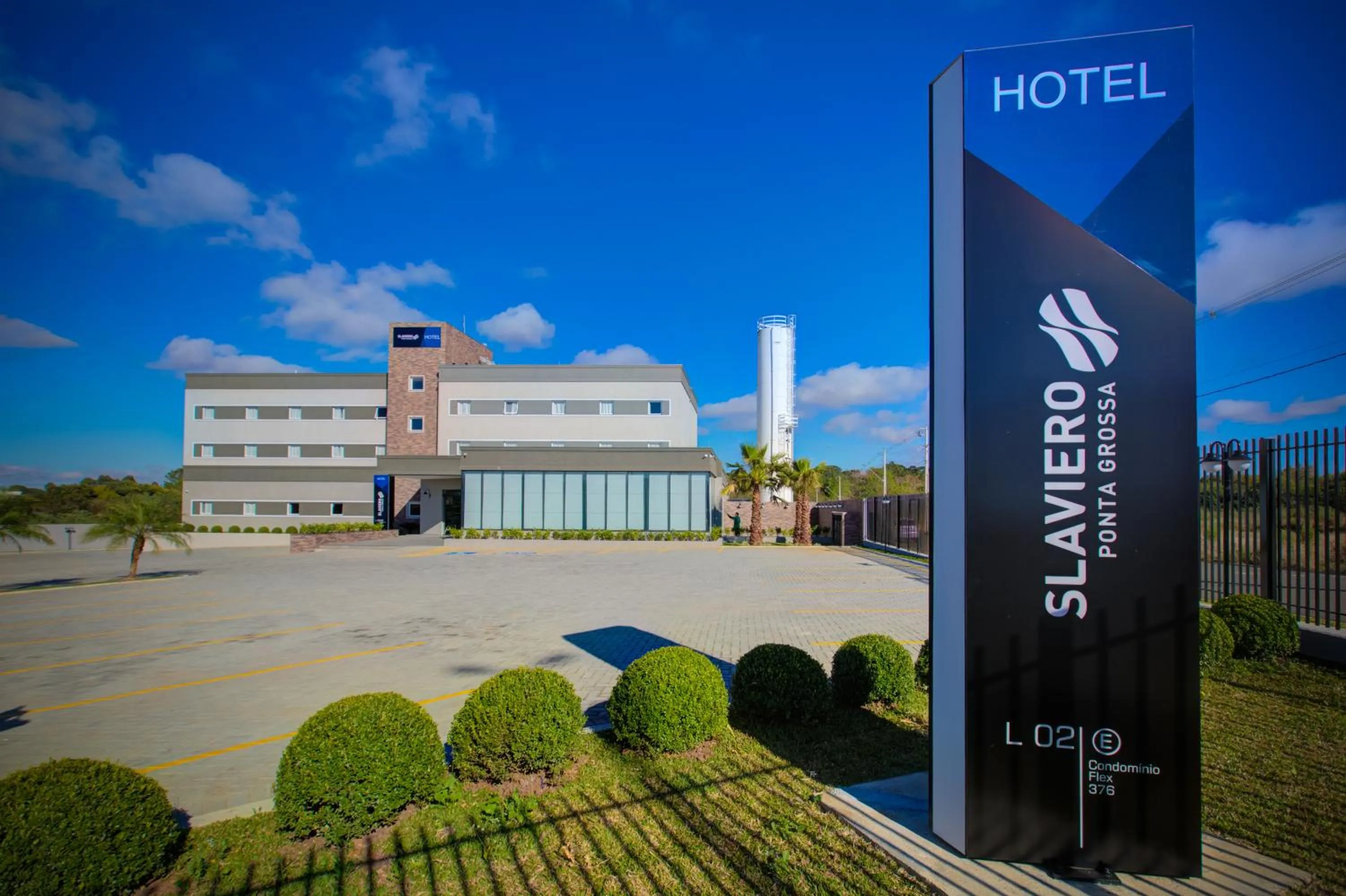 Property building in Slaviero Ponta Grossa