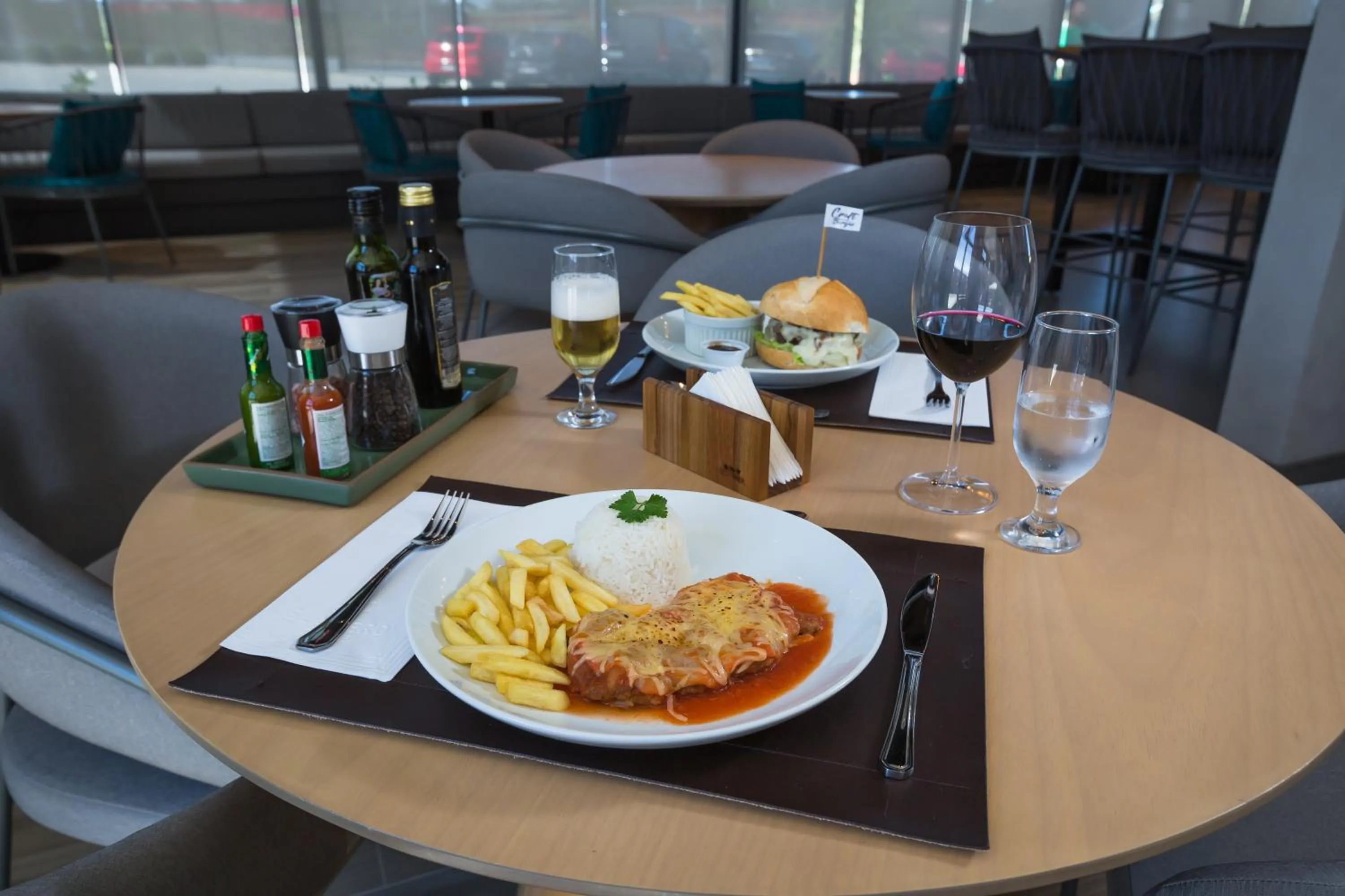 Restaurant/places to eat in Slaviero Ponta Grossa