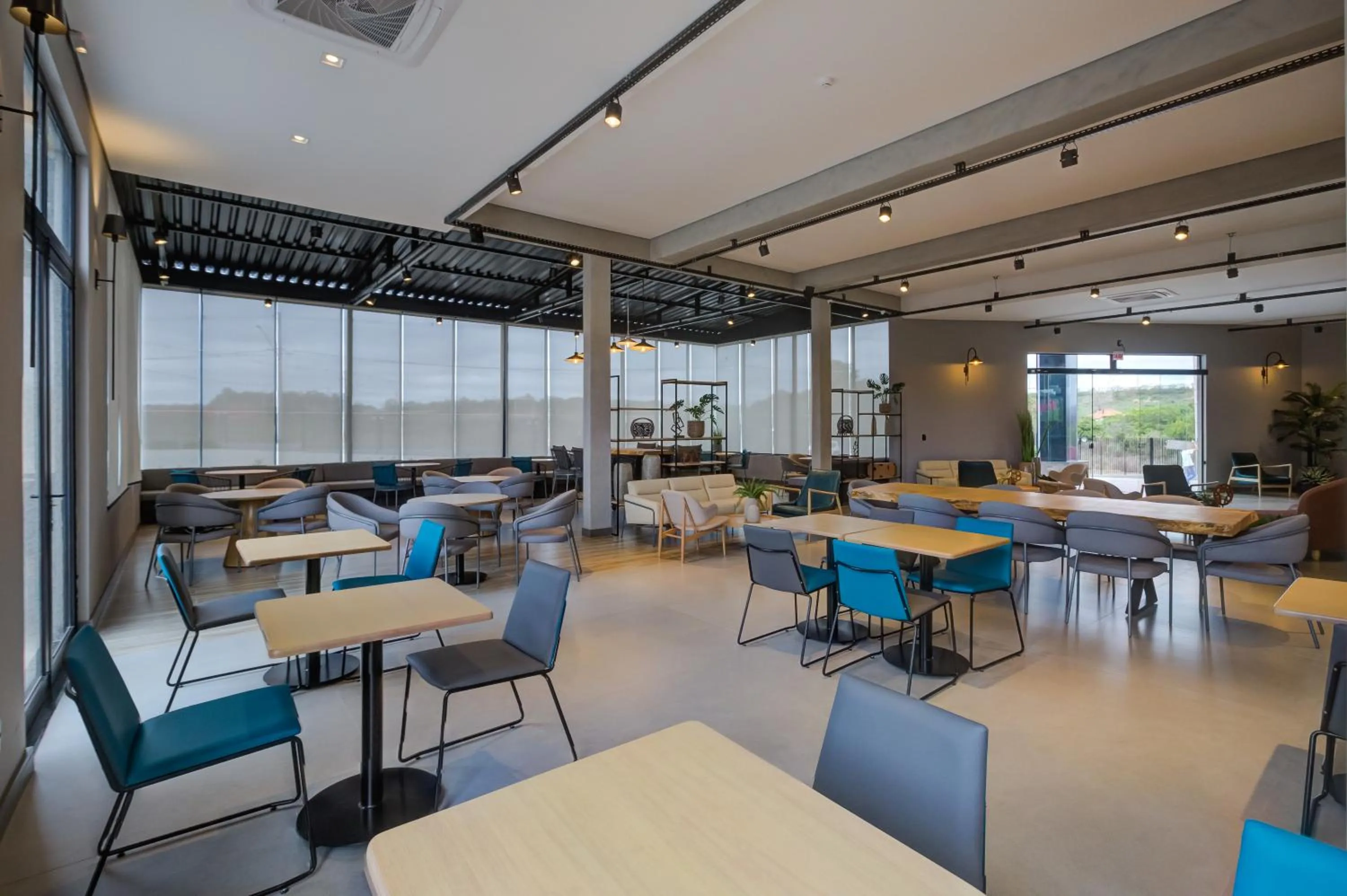 Restaurant/places to eat in Slaviero Ponta Grossa