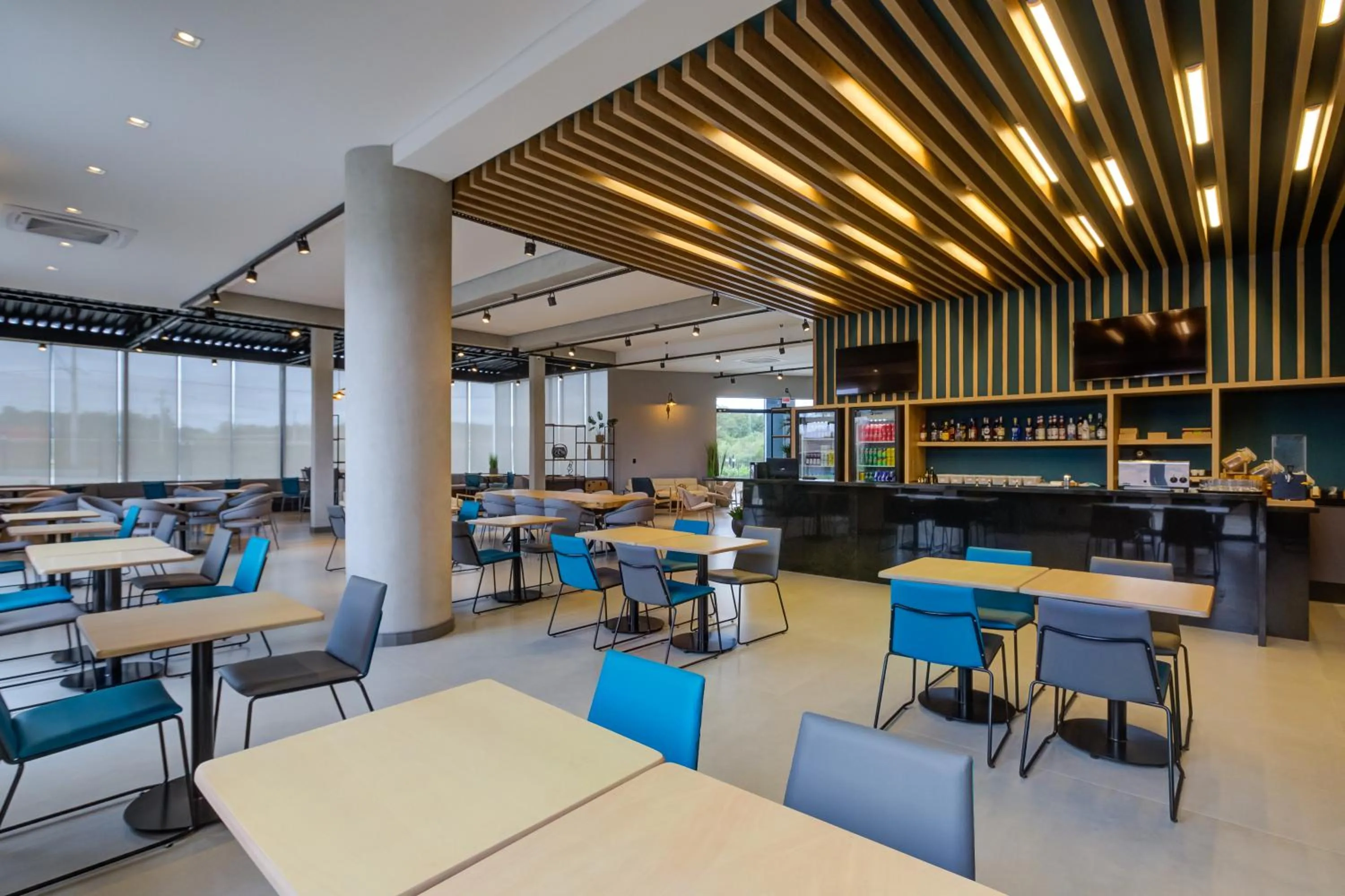 Restaurant/places to eat in Slaviero Ponta Grossa