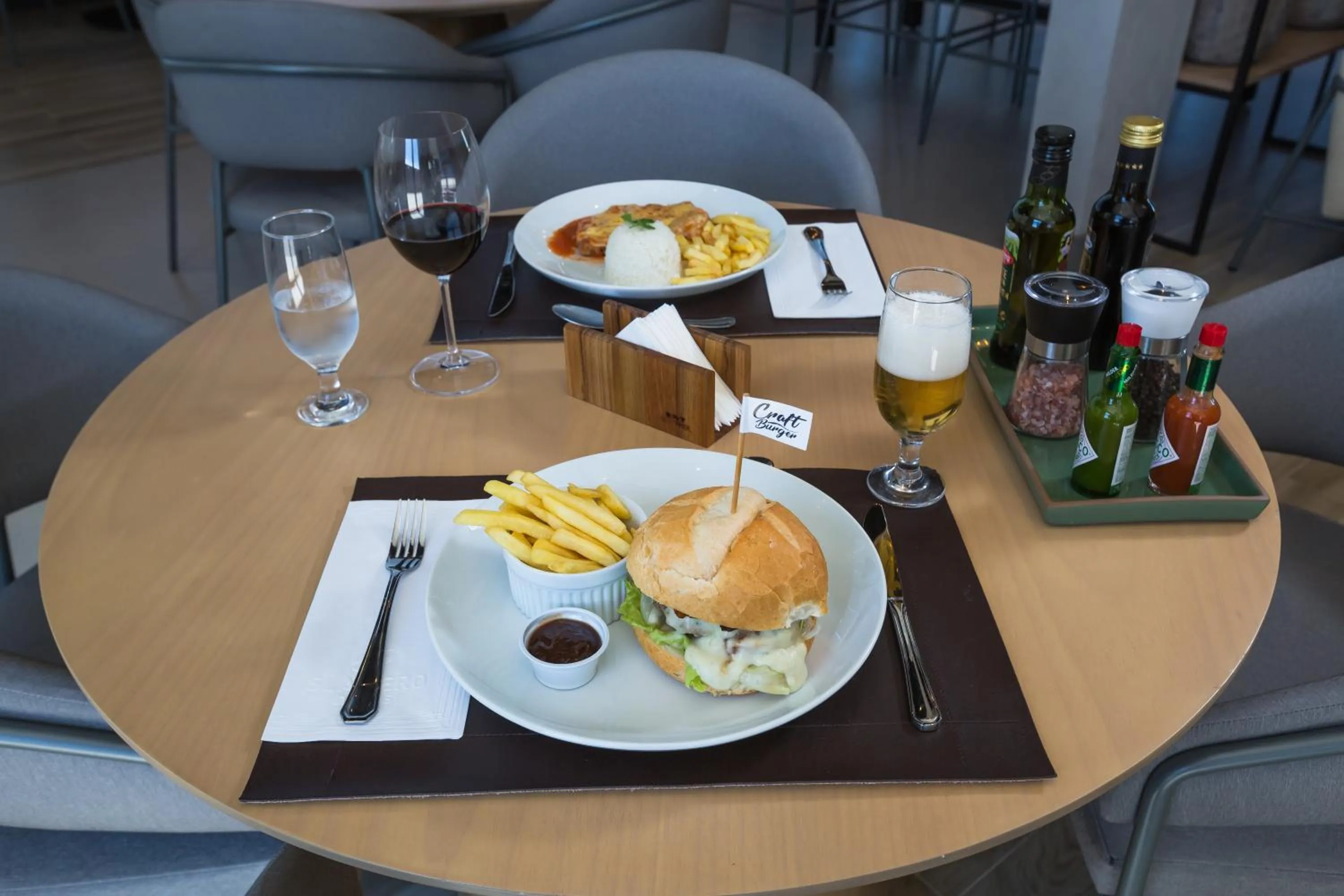 Restaurant/places to eat in Slaviero Ponta Grossa