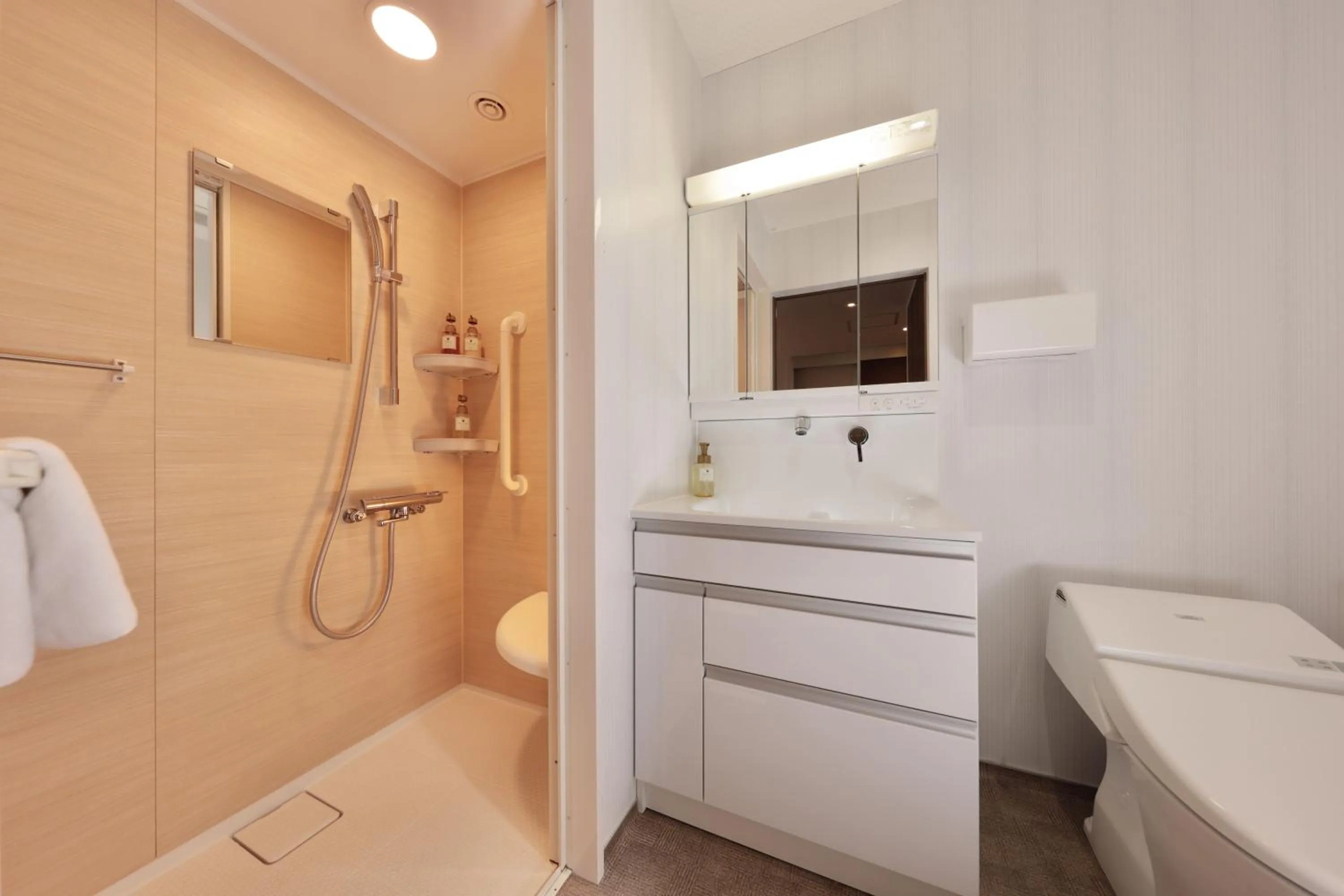 Shower in Nankishirahama Hotel Akariya