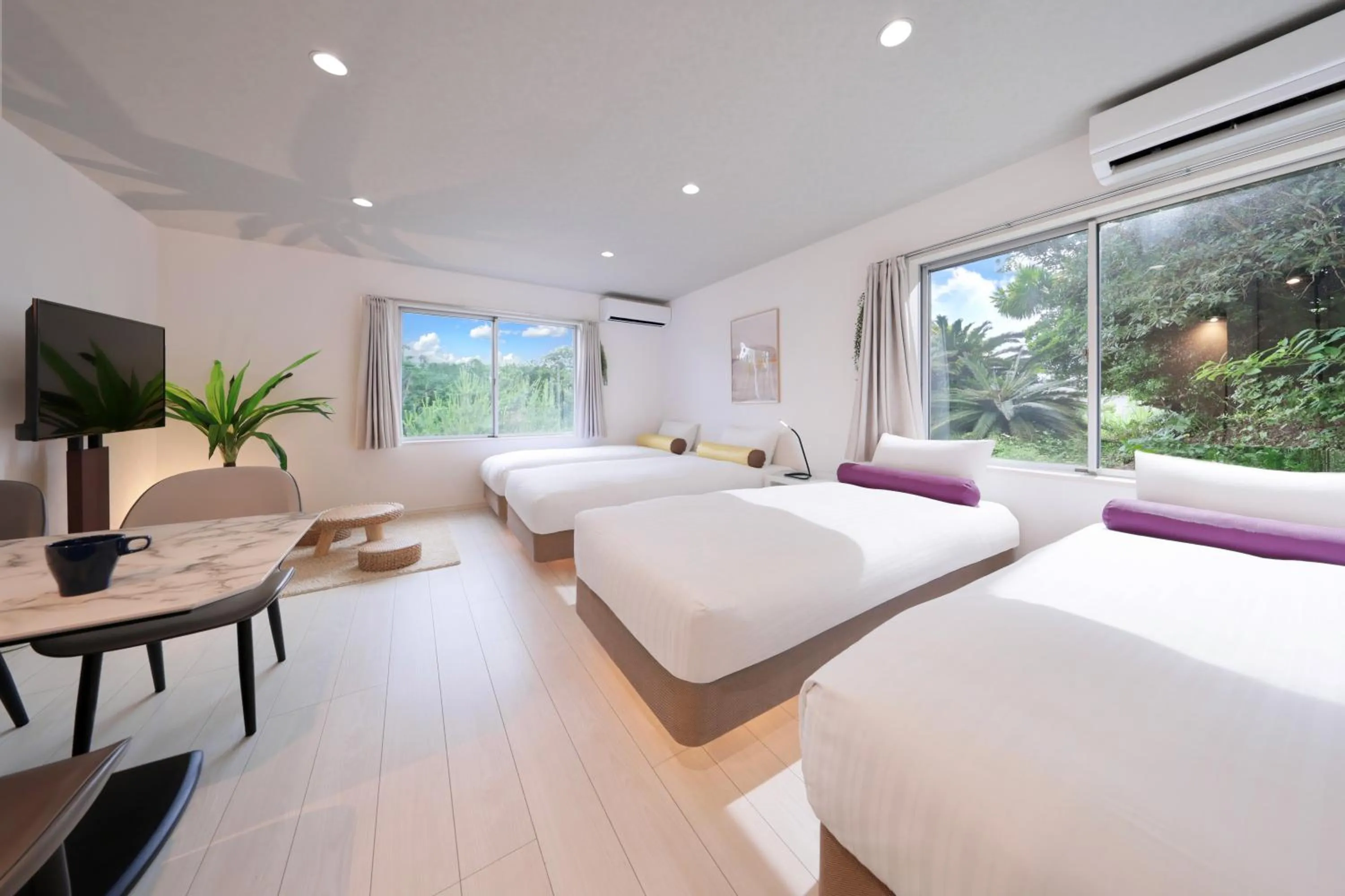 Bed in Nankishirahama Hotel Akariya