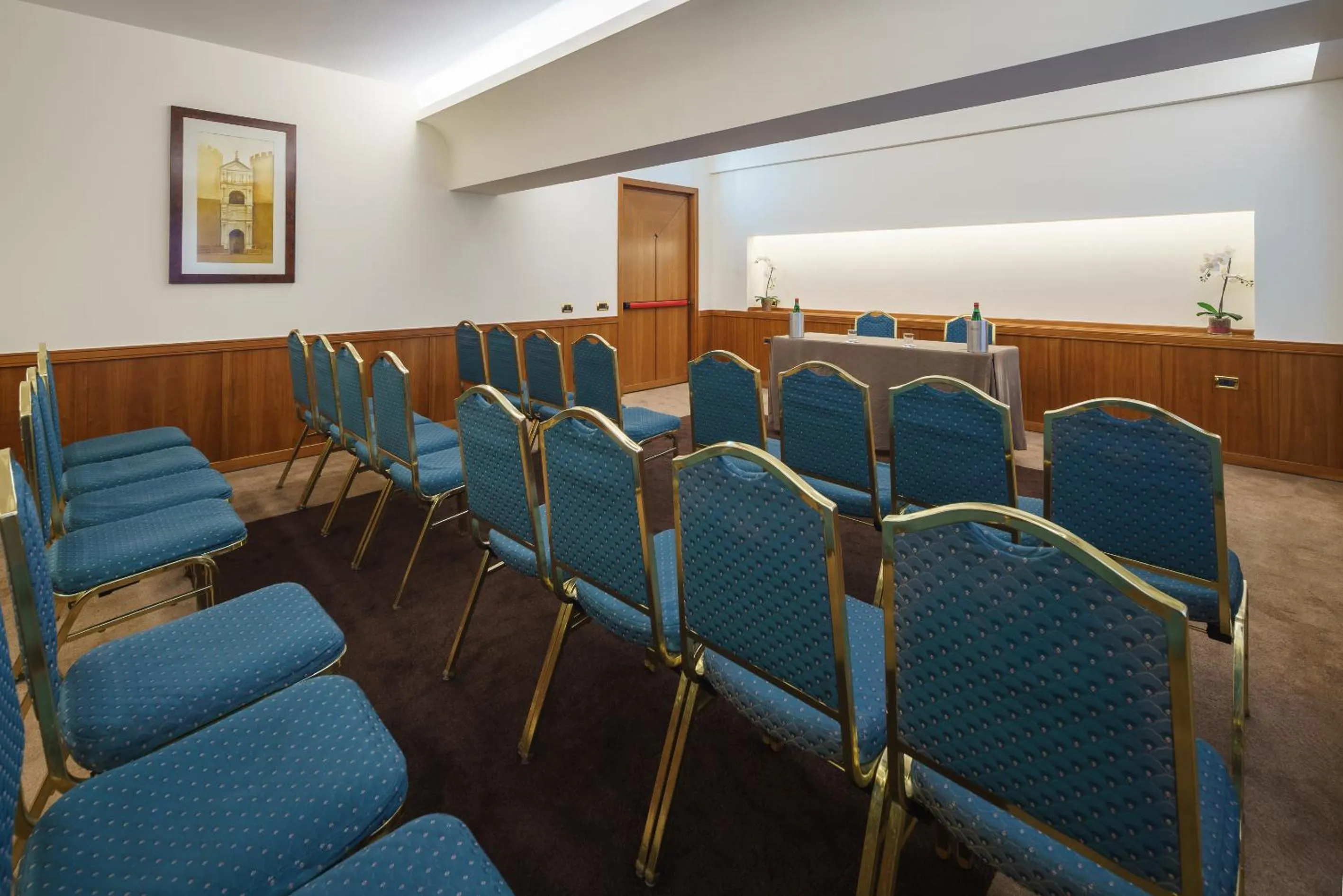 Meeting/conference room in Exe Majestic
