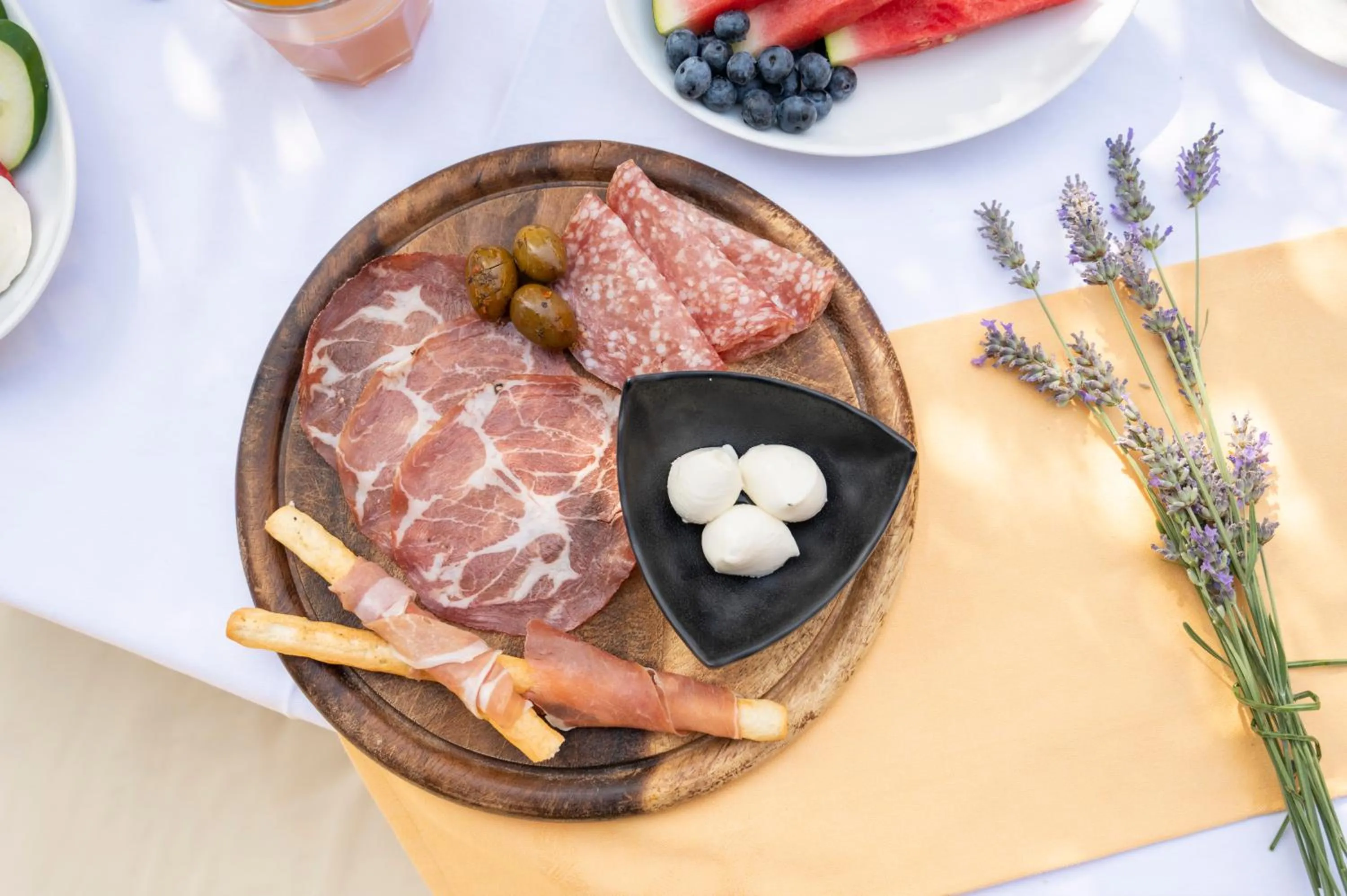 Food and drinks in Relais Villa La Cappella