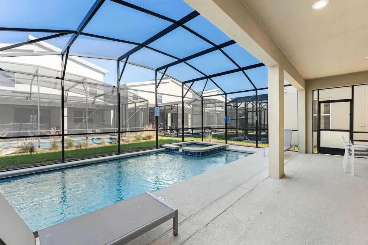 Sophisticated 6BR at Storey Lake SL2766