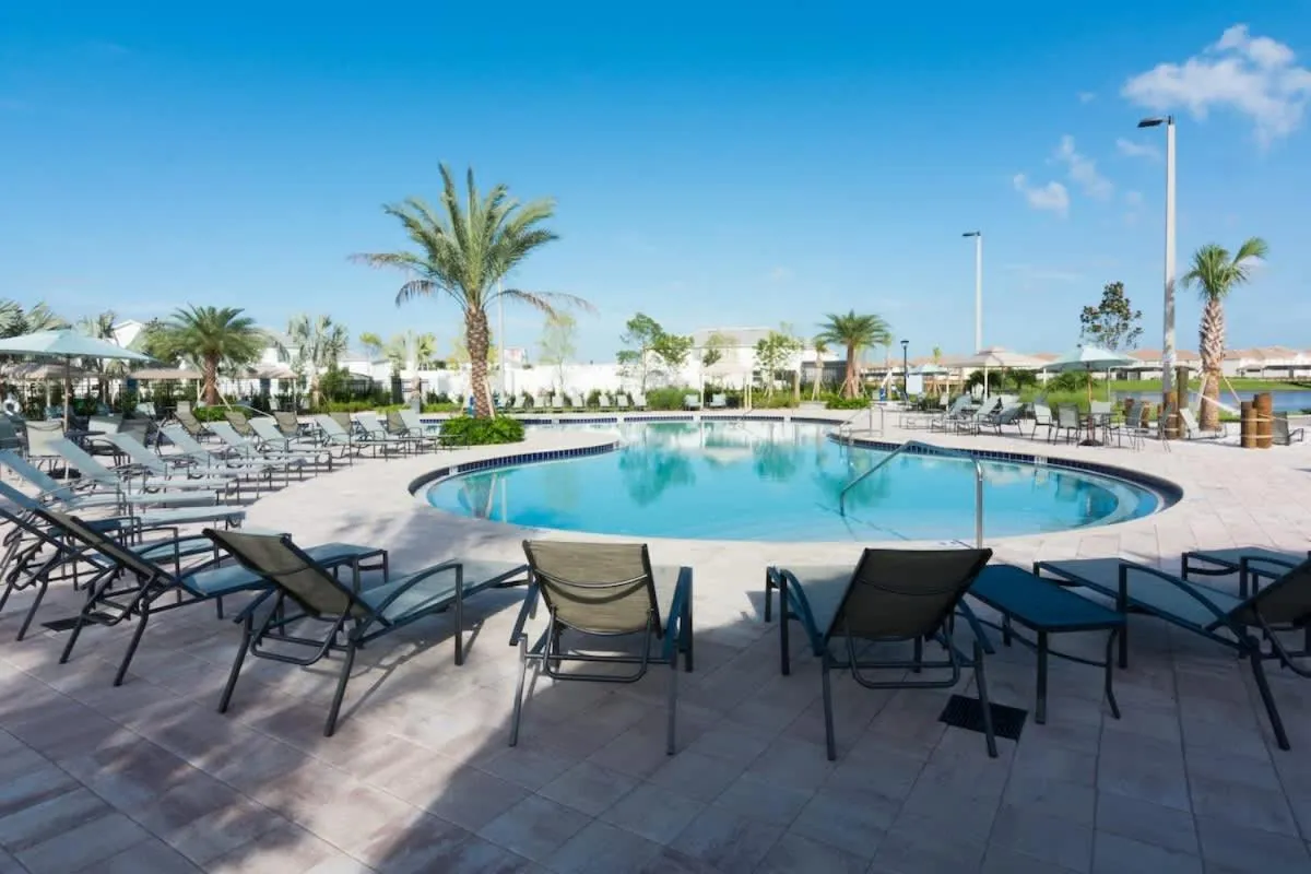 Sophisticated 6BR at Storey Lake SL2766